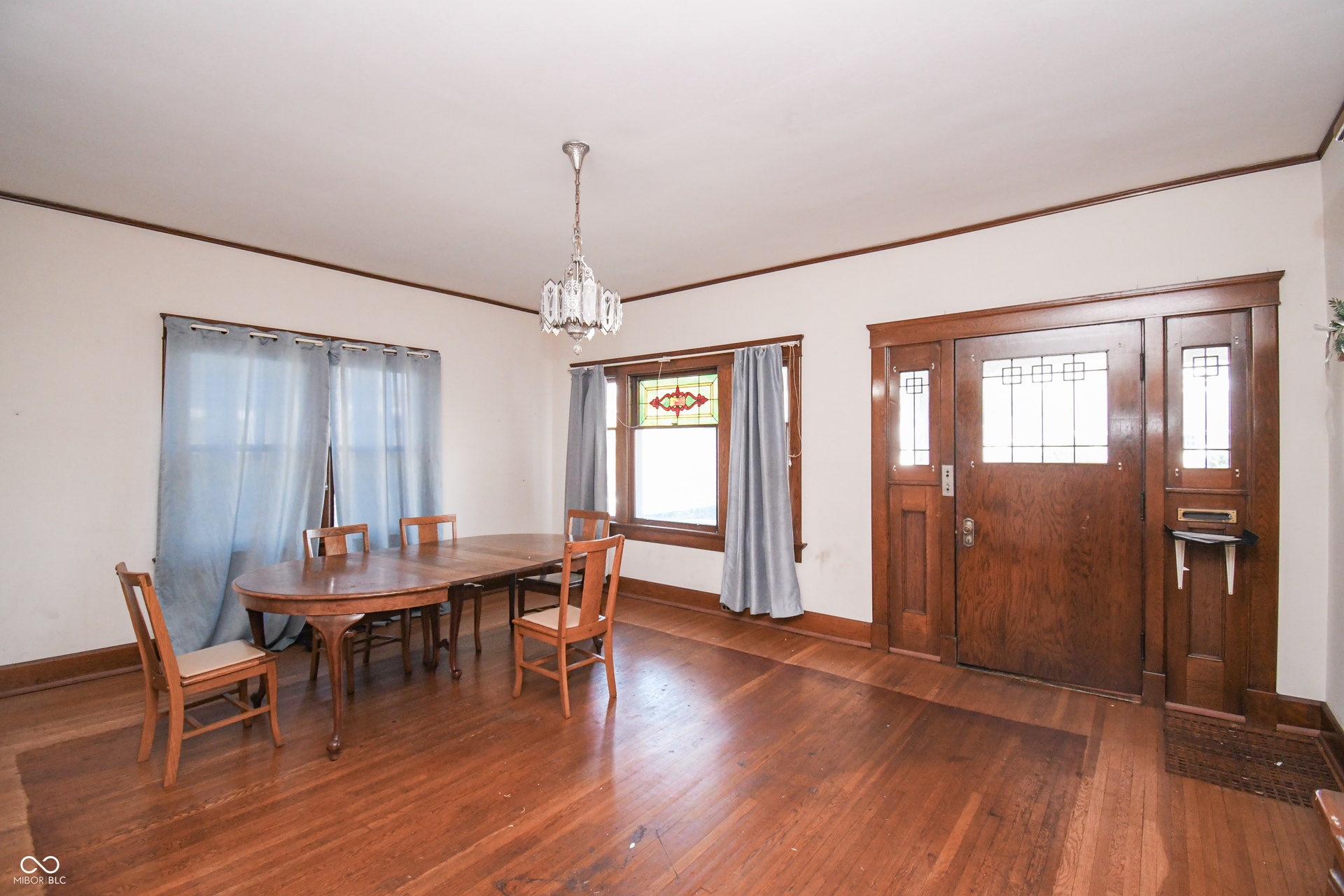 718 S Walnut Street, Seymour, IN 47274