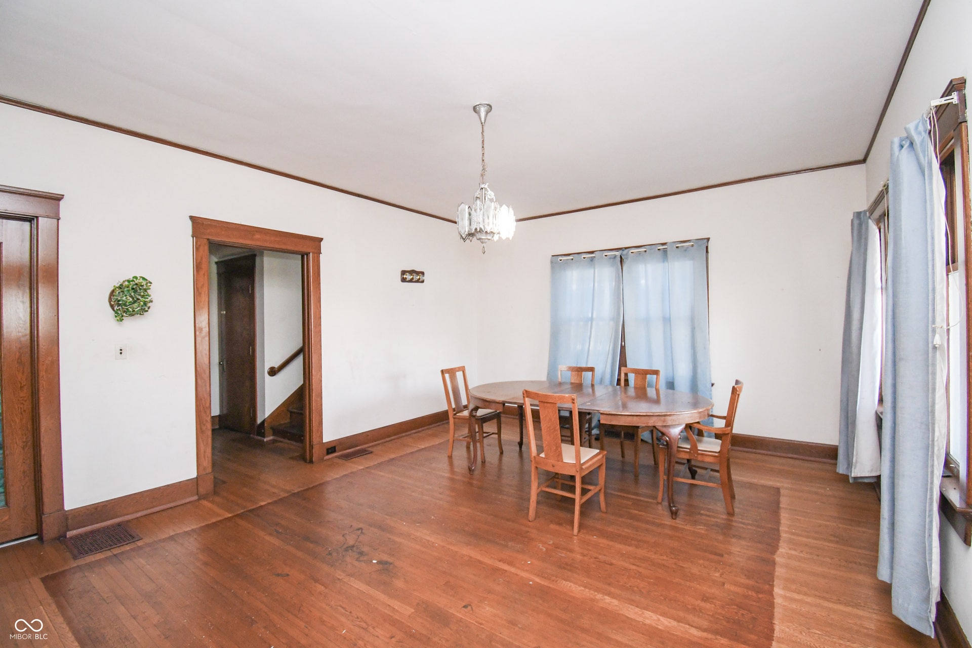 718 S Walnut Street, Seymour, IN 47274