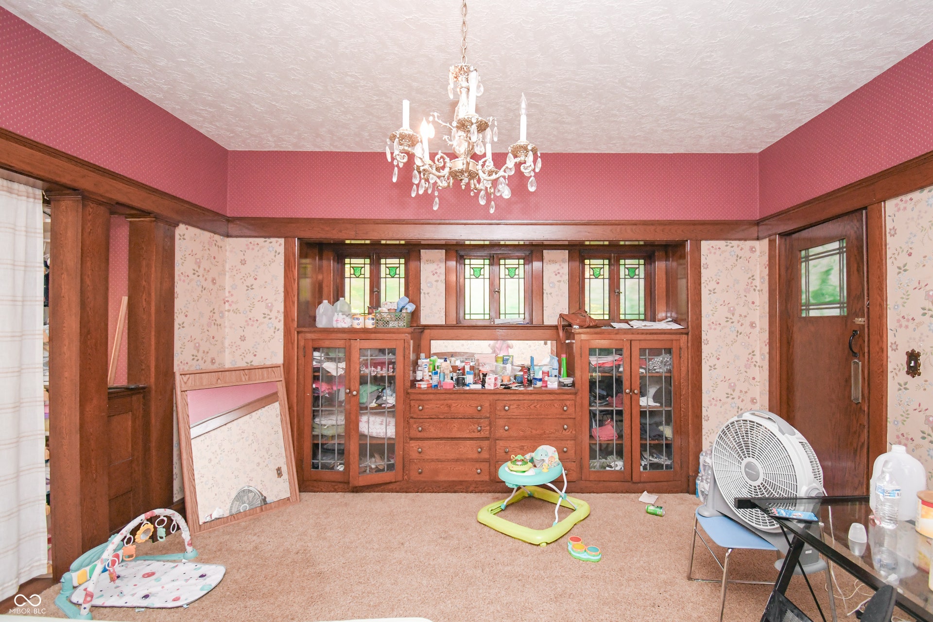 718 S Walnut Street, Seymour, IN 47274