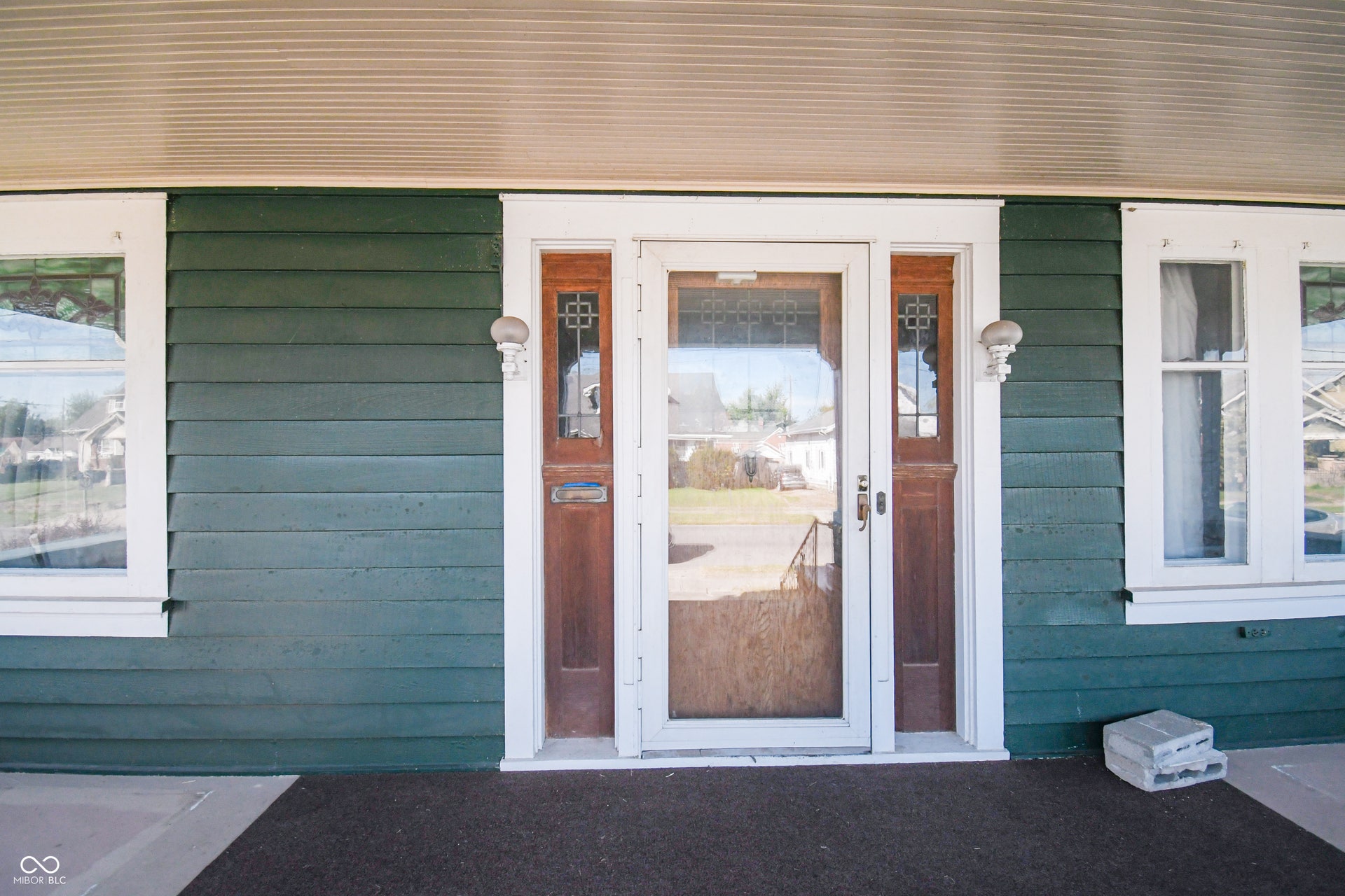 718 S Walnut Street, Seymour, IN 47274