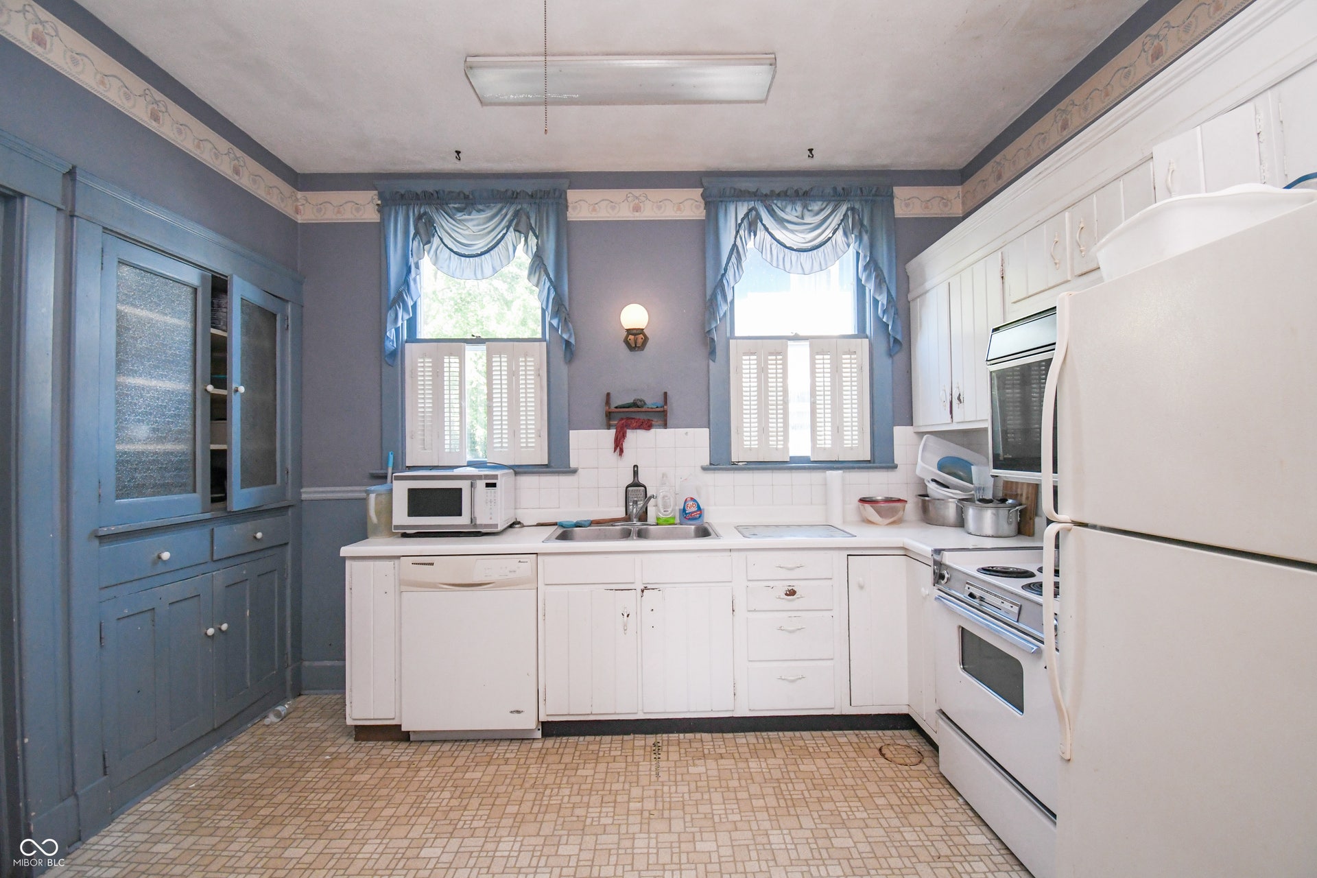 718 S Walnut Street, Seymour, IN 47274