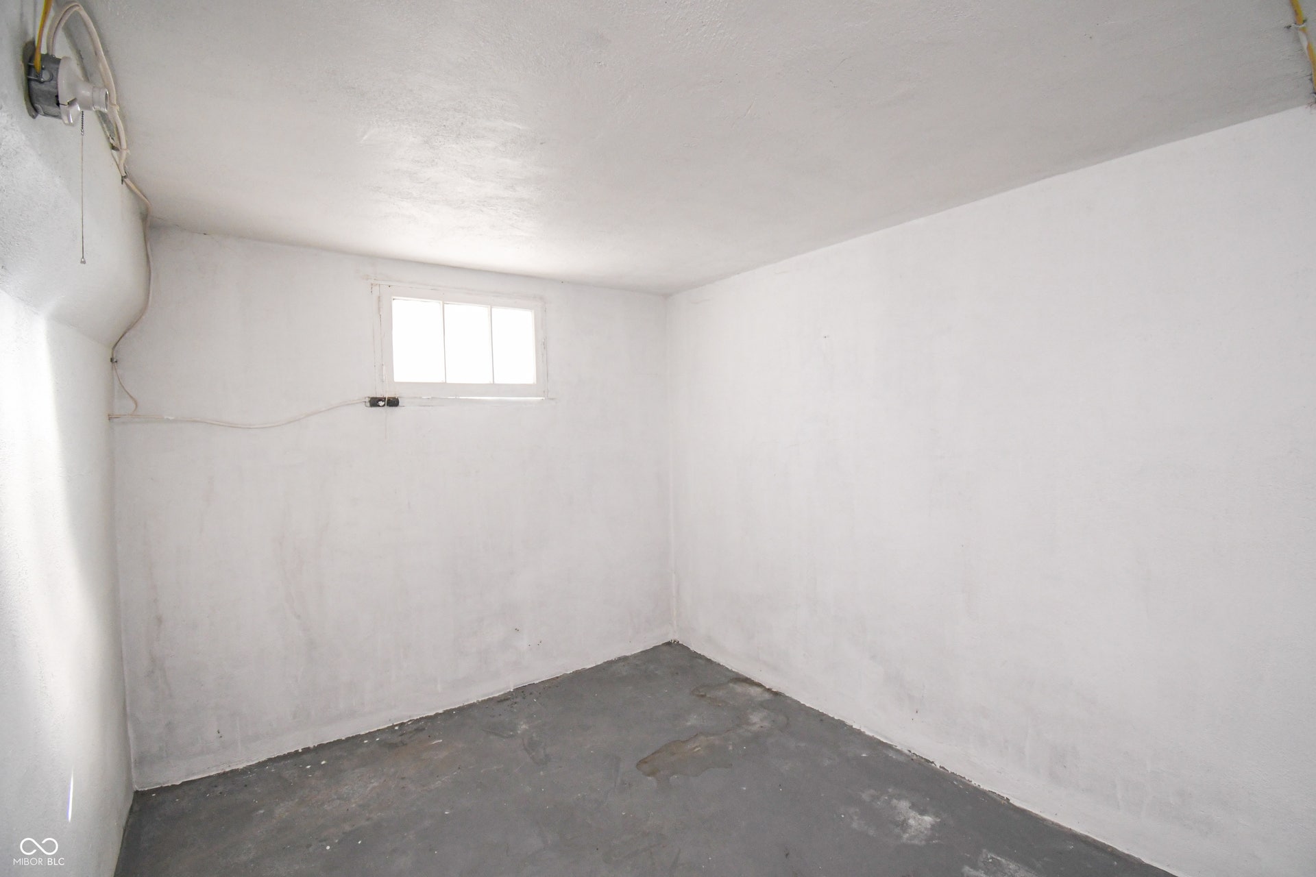 718 S Walnut Street, Seymour, IN 47274