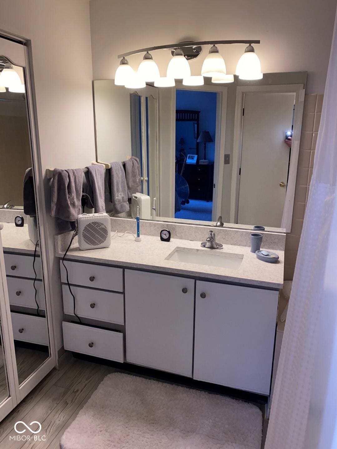 7717 Harbour Isle, Indianapolis, IN 46240