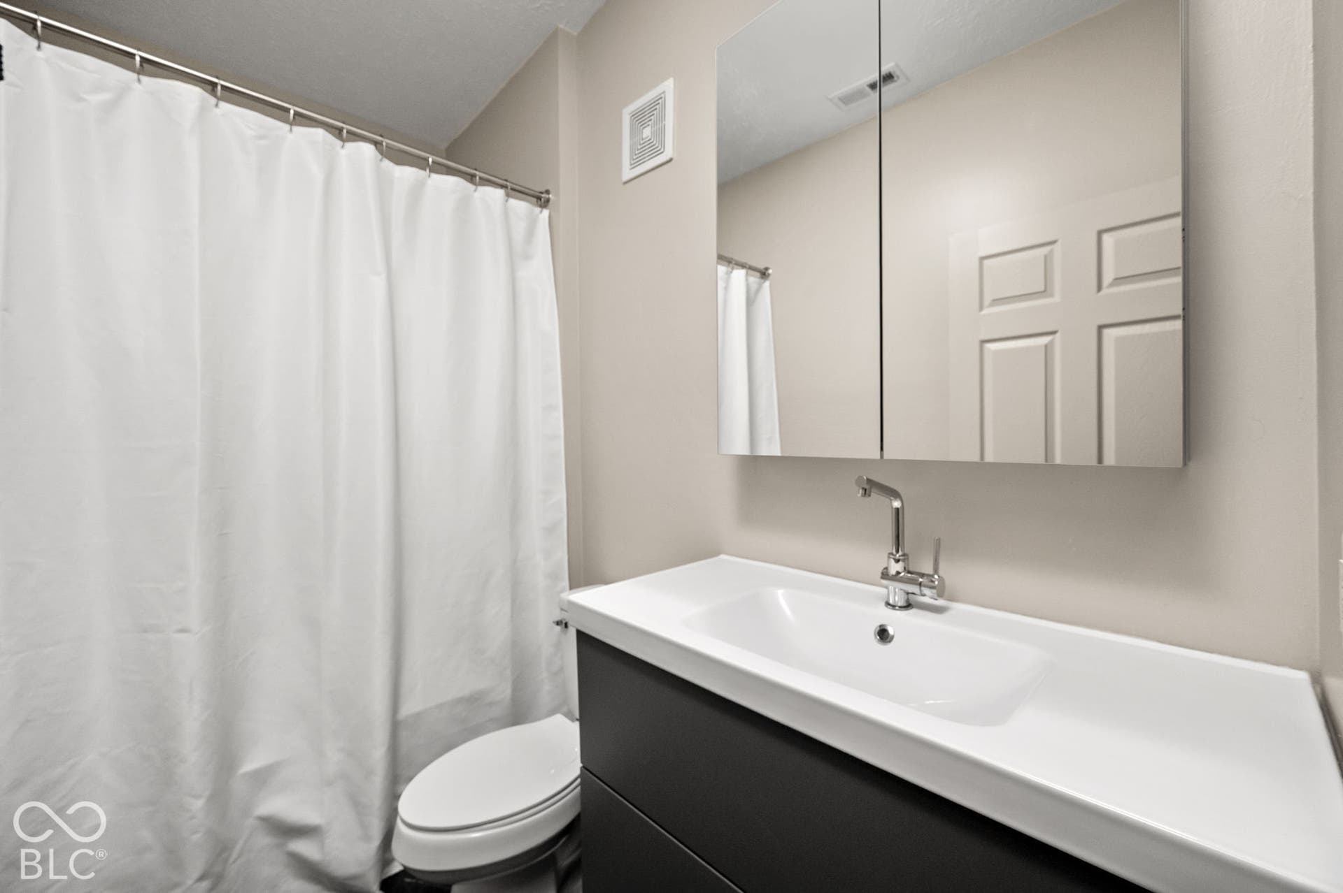 1116 Reserve Way, Indianapolis, IN 46220