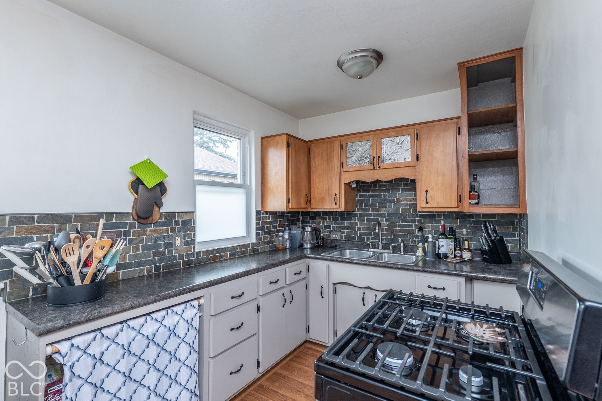 6156 Oak Avenue, Indianapolis, IN 46219