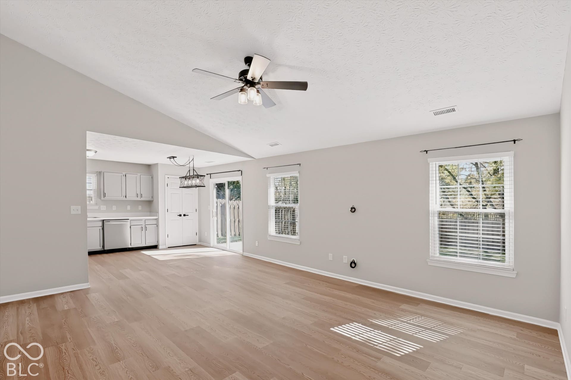 517 E Pine Ridge Drive, Westfield, IN 46074