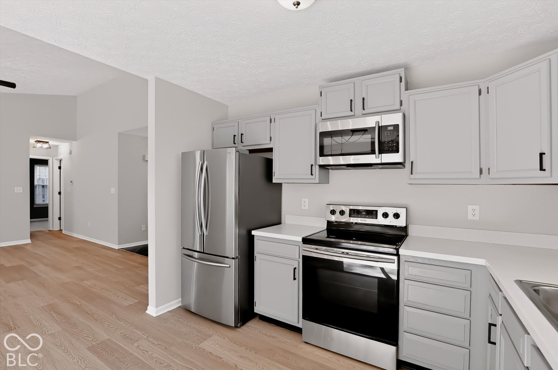 517 E Pine Ridge Drive, Westfield, IN 46074