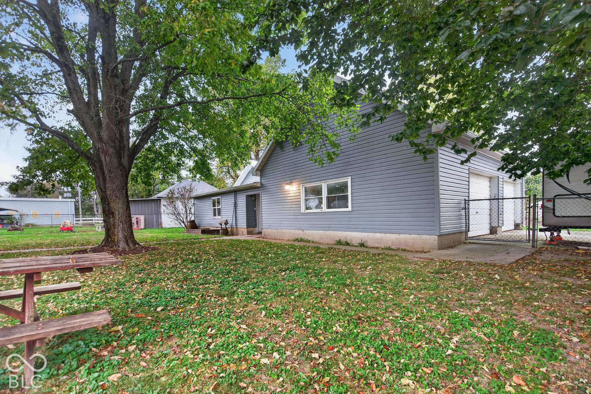 Great yard! Fenced in.