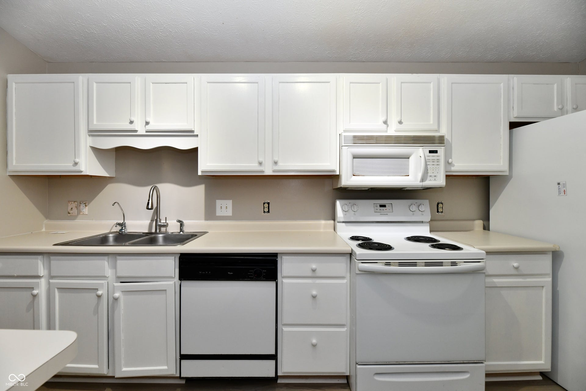 209 Faulkner Court, Carmel, IN 46032