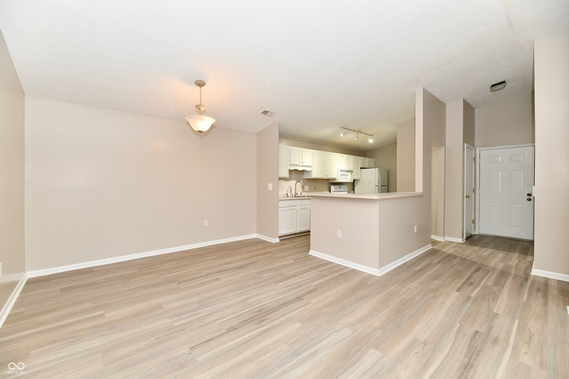209 Faulkner Court, Carmel, IN 46032