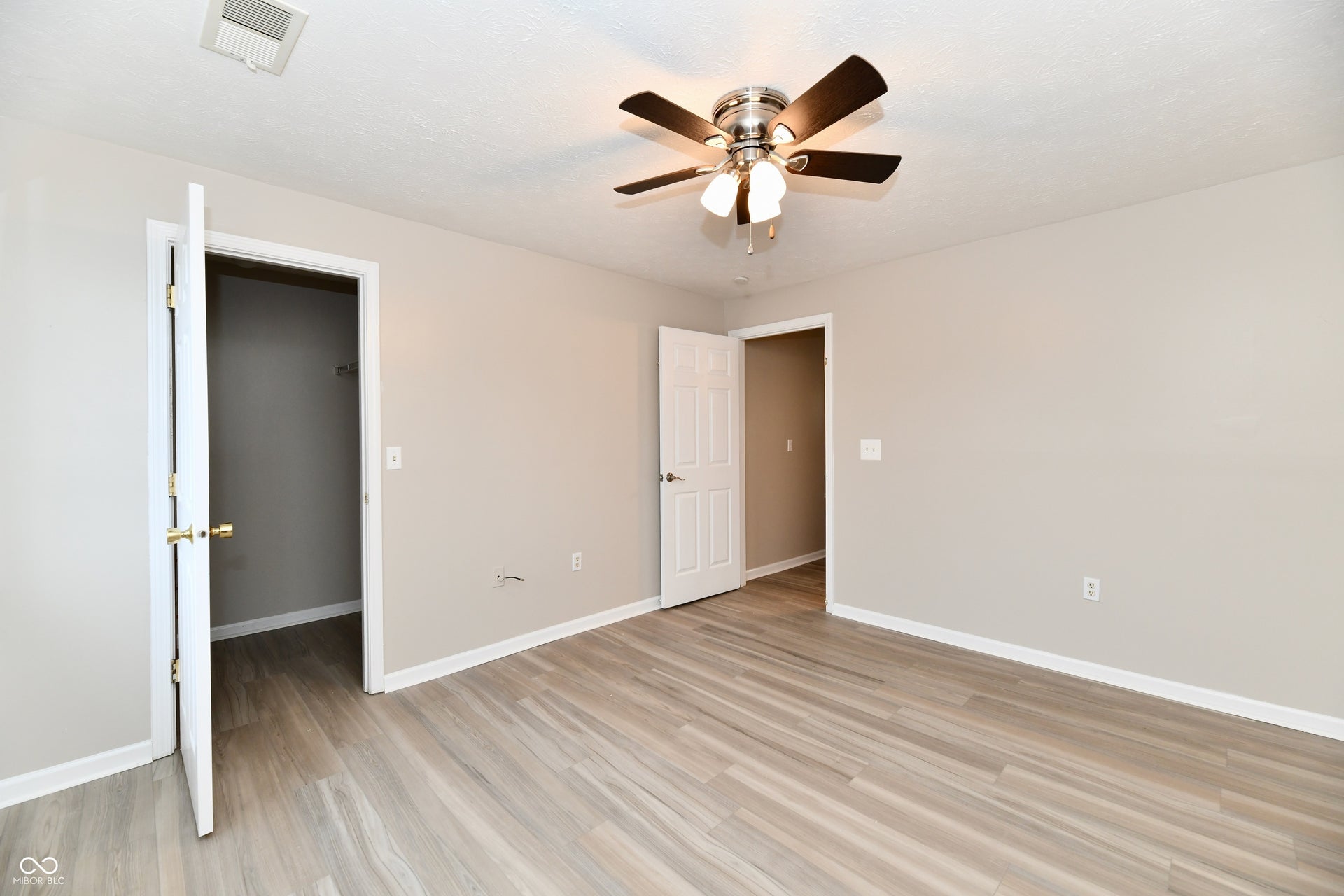 209 Faulkner Court, Carmel, IN 46032