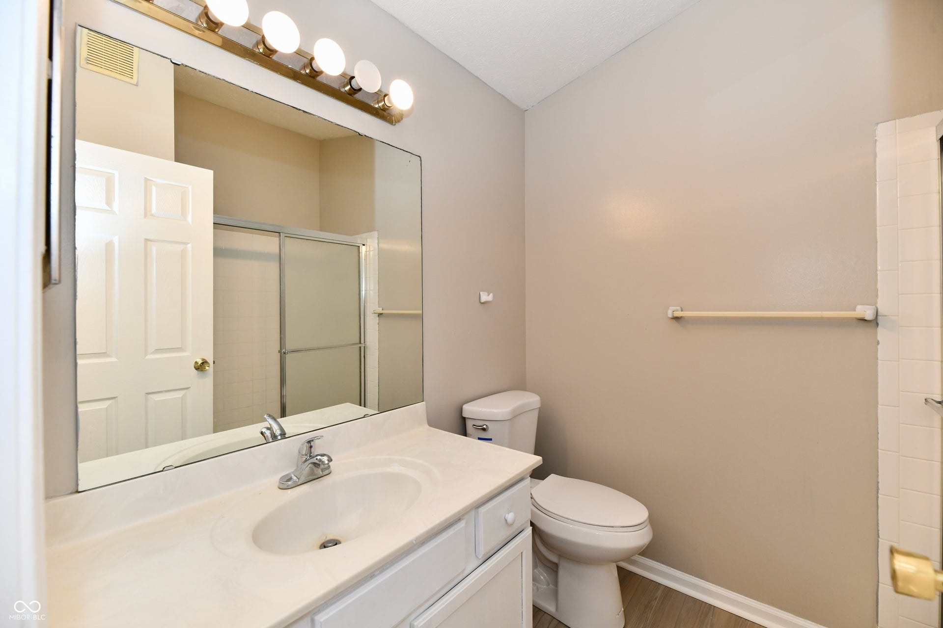 209 Faulkner Court, Carmel, IN 46032