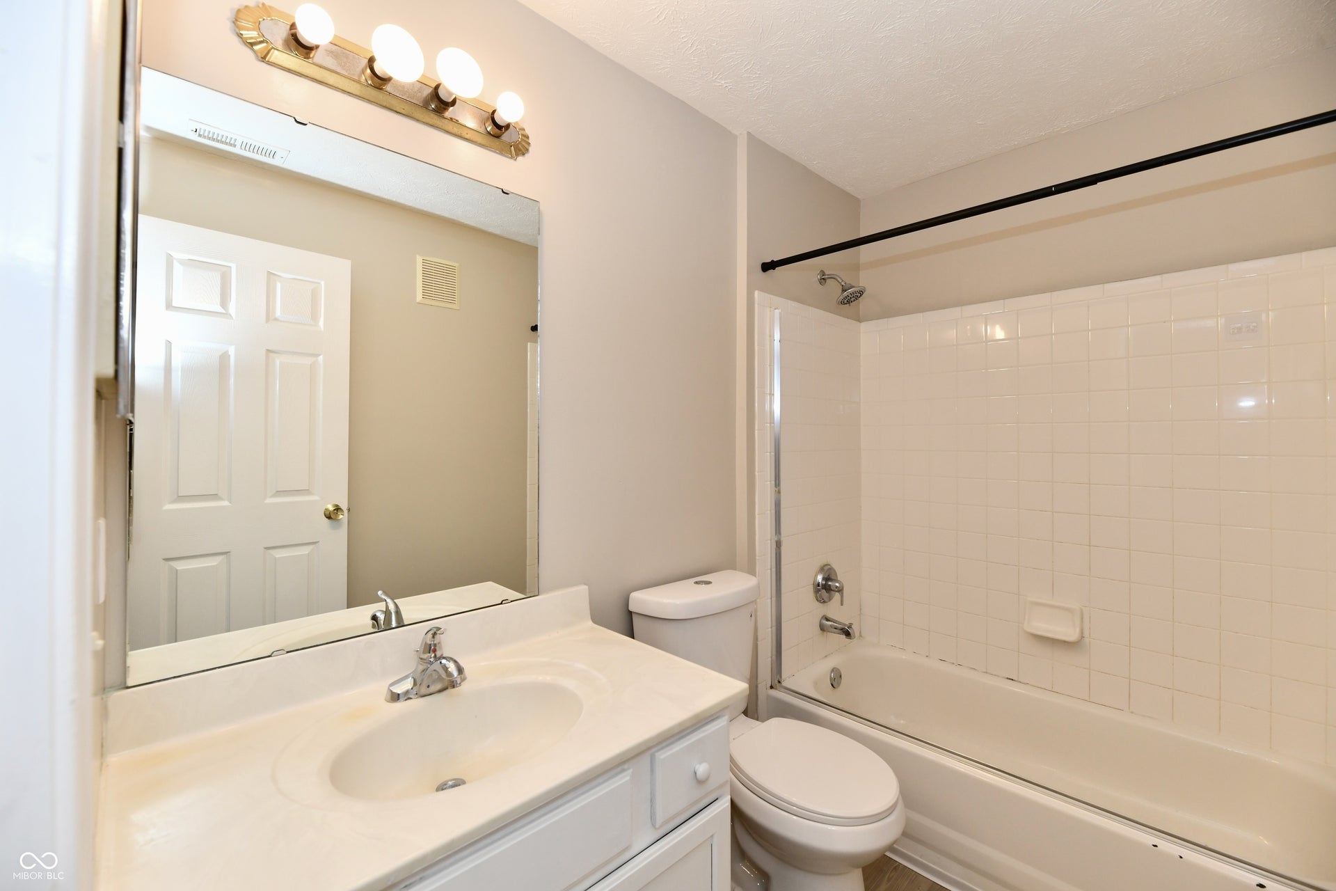 209 Faulkner Court, Carmel, IN 46032