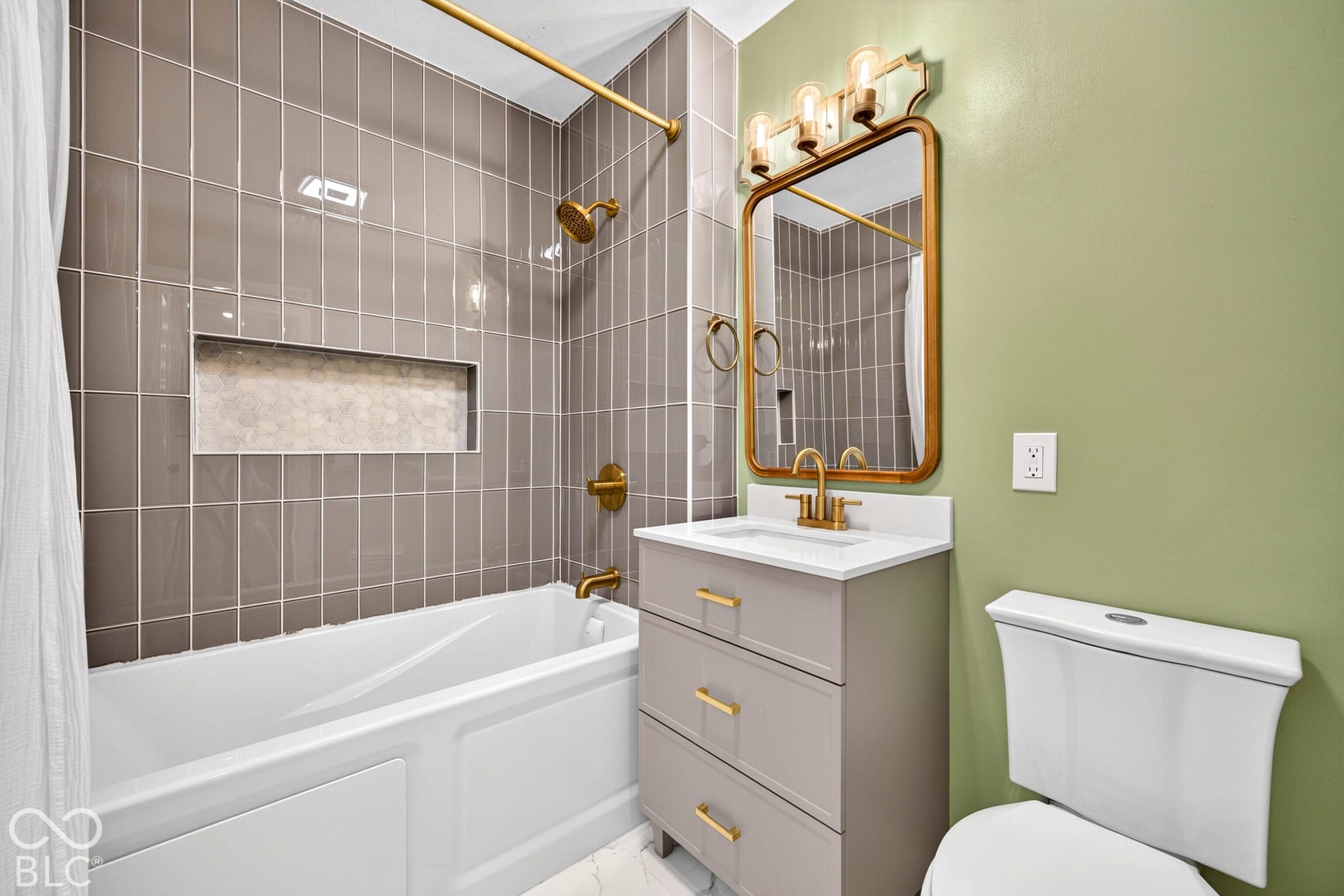 2211 Heideman Drive, Seymour, IN 47274