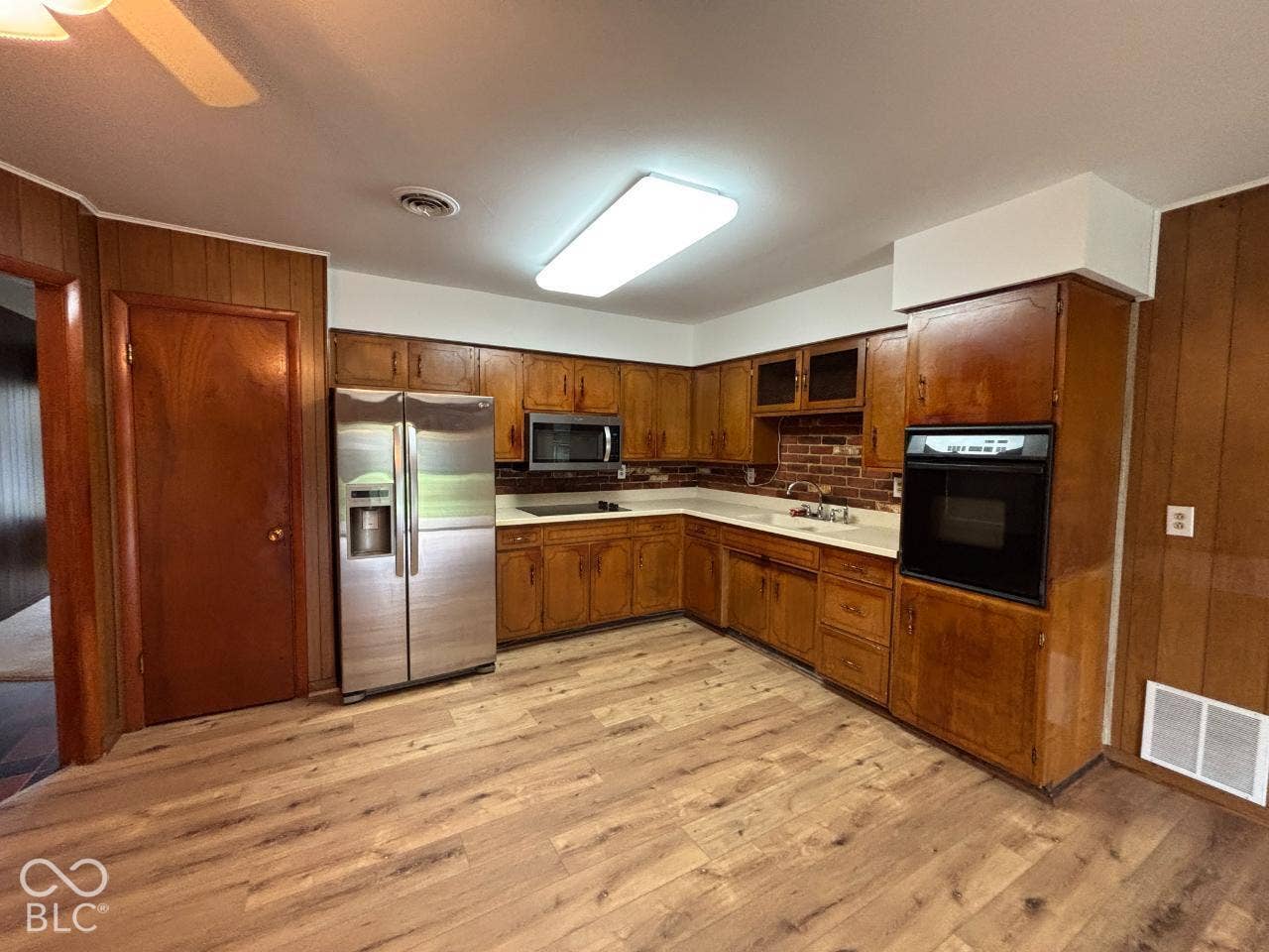 210 Hillside Drive, Hartford City, IN 47348