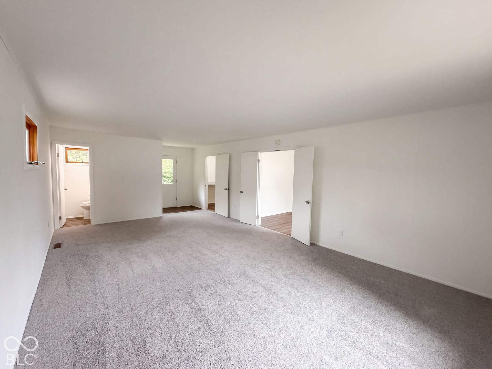 404 Brewer Drive, Greenwood, IN 46142 404 Brewer Drive, Greenwood, IN 46142