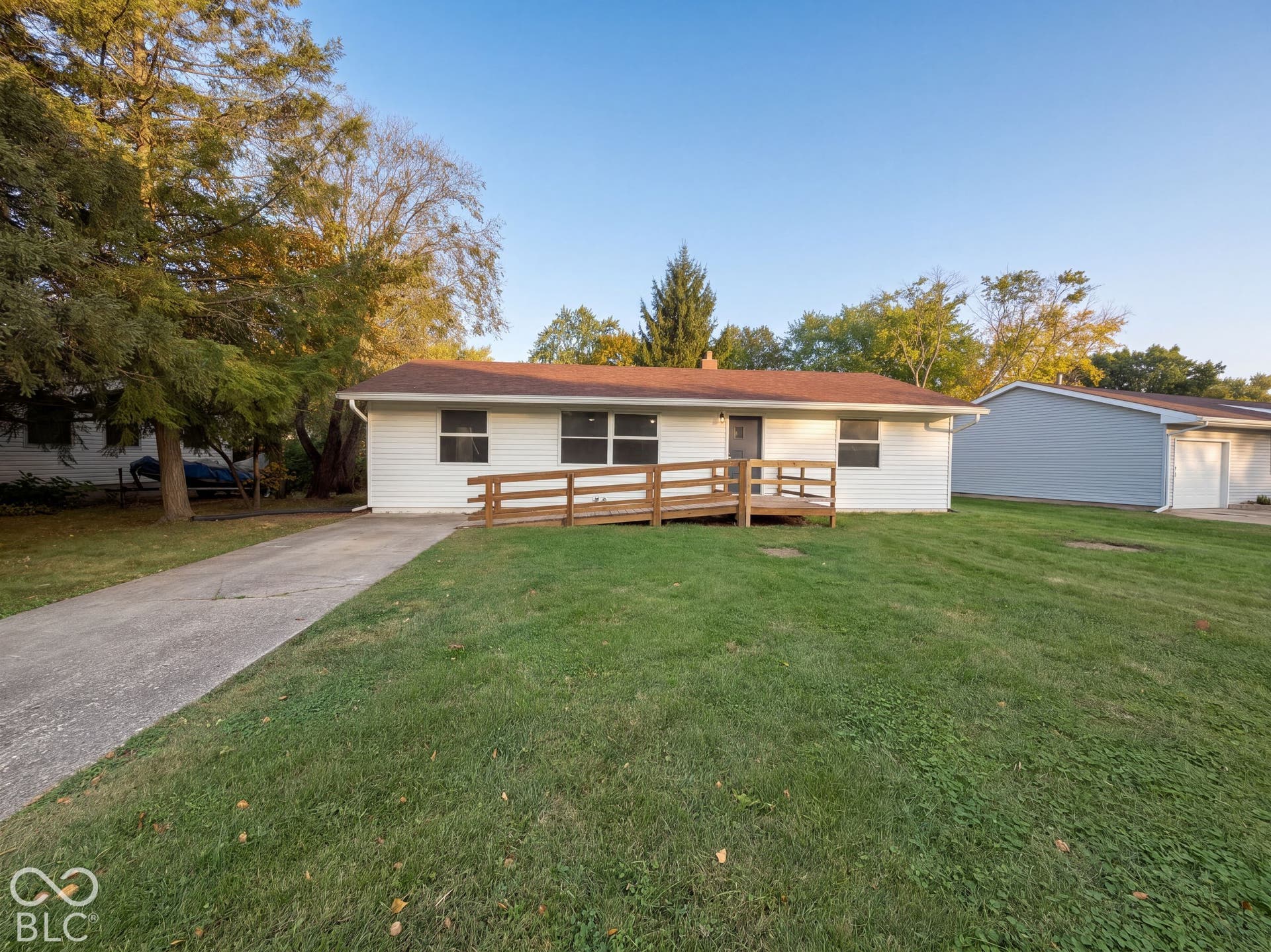 404 Brewer Drive, Greenwood, IN 46142 404 Brewer Drive, Greenwood, IN 46142