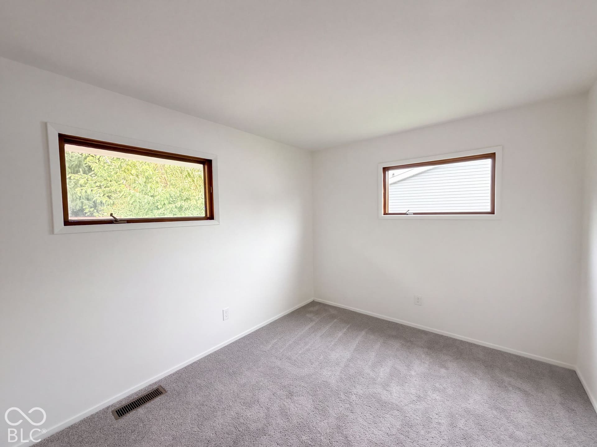 404 Brewer Drive, Greenwood, IN 46142 404 Brewer Drive, Greenwood, IN 46142