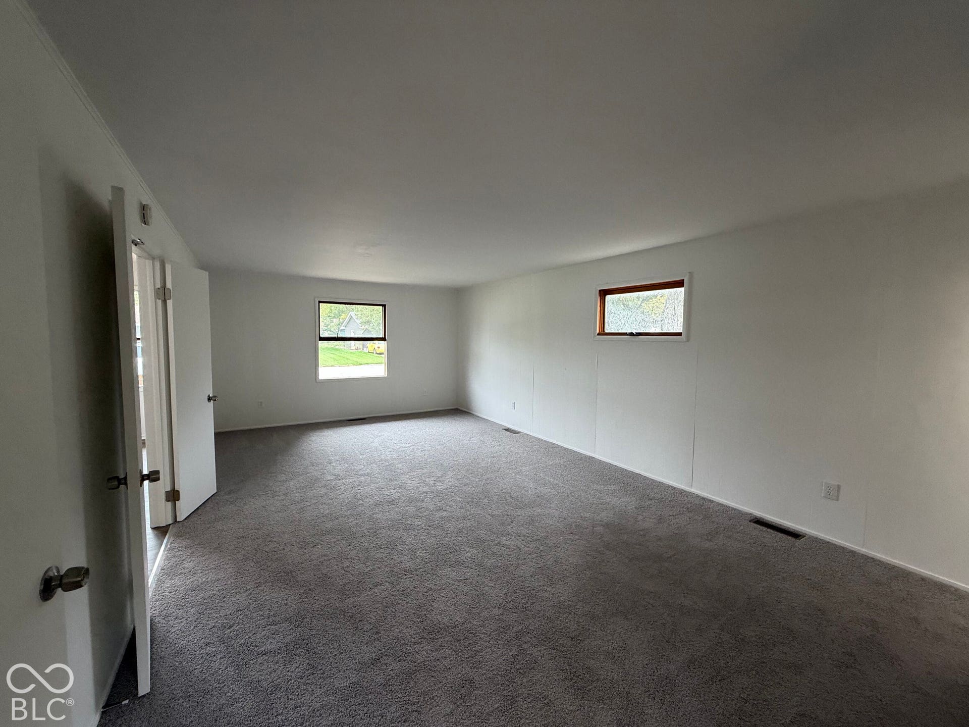 404 Brewer Drive, Greenwood, IN 46142 404 Brewer Drive, Greenwood, IN 46142
