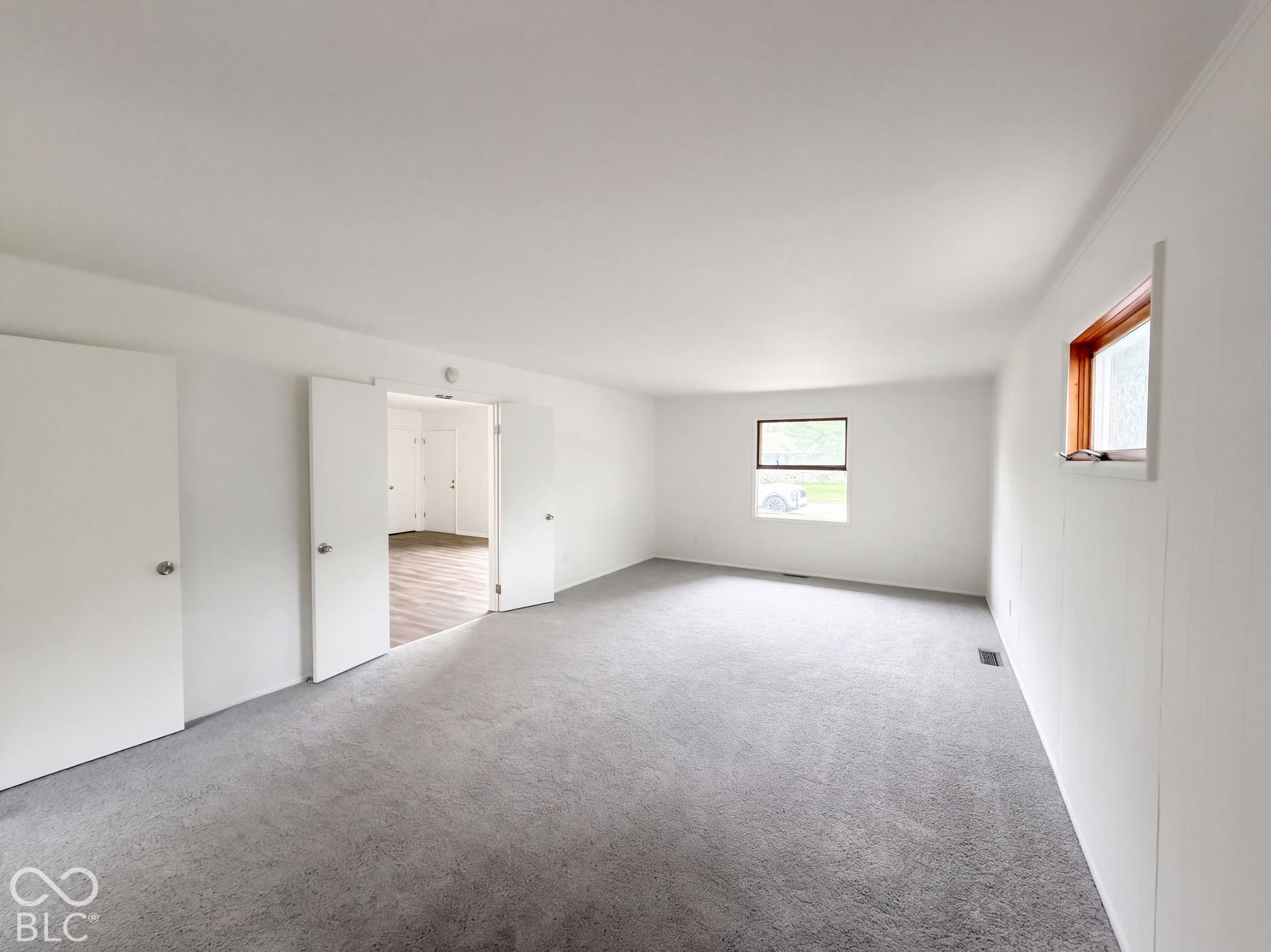 404 Brewer Drive, Greenwood, IN 46142 404 Brewer Drive, Greenwood, IN 46142