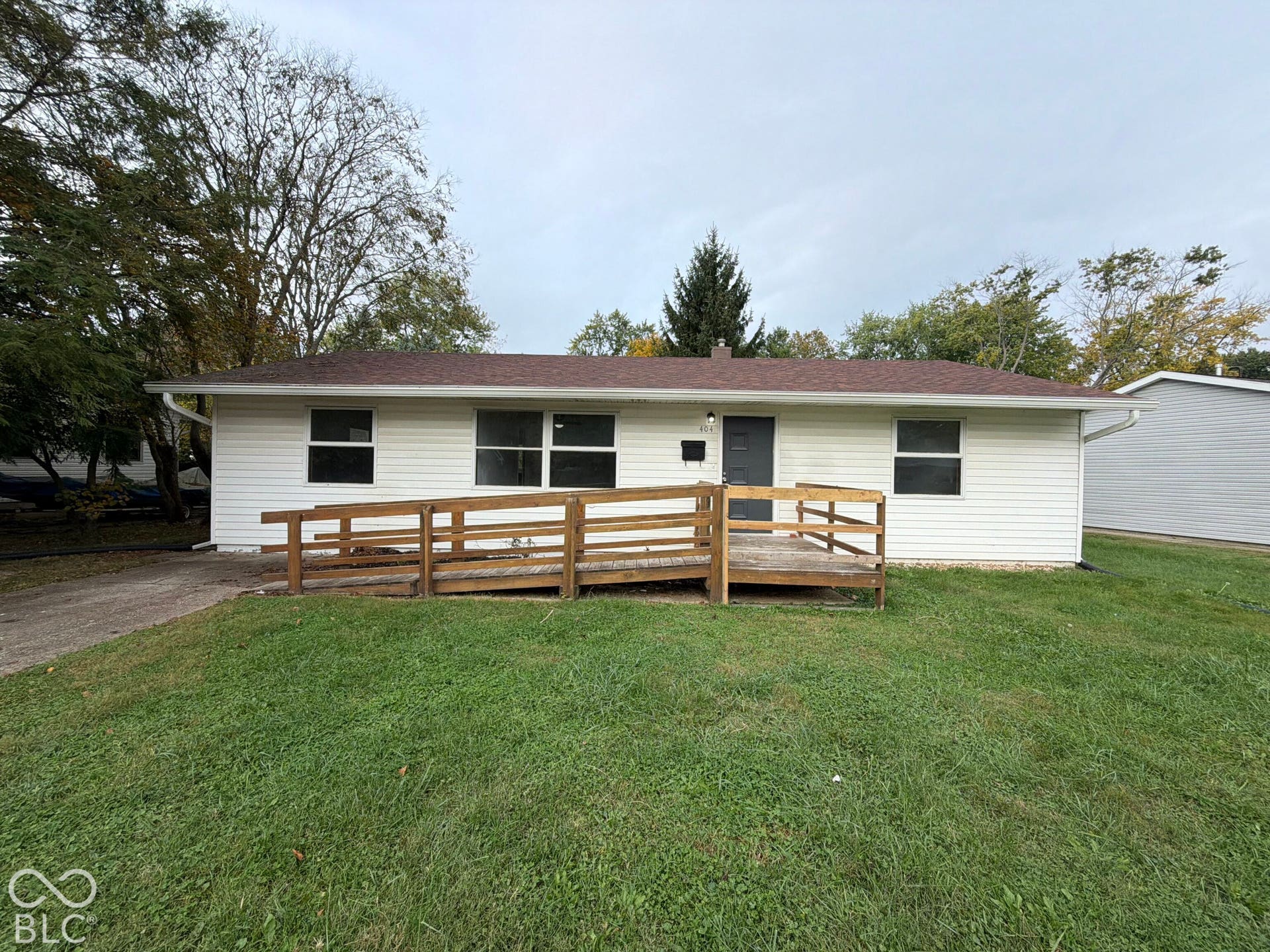 404 Brewer Drive, Greenwood, IN 46142 404 Brewer Drive, Greenwood, IN 46142