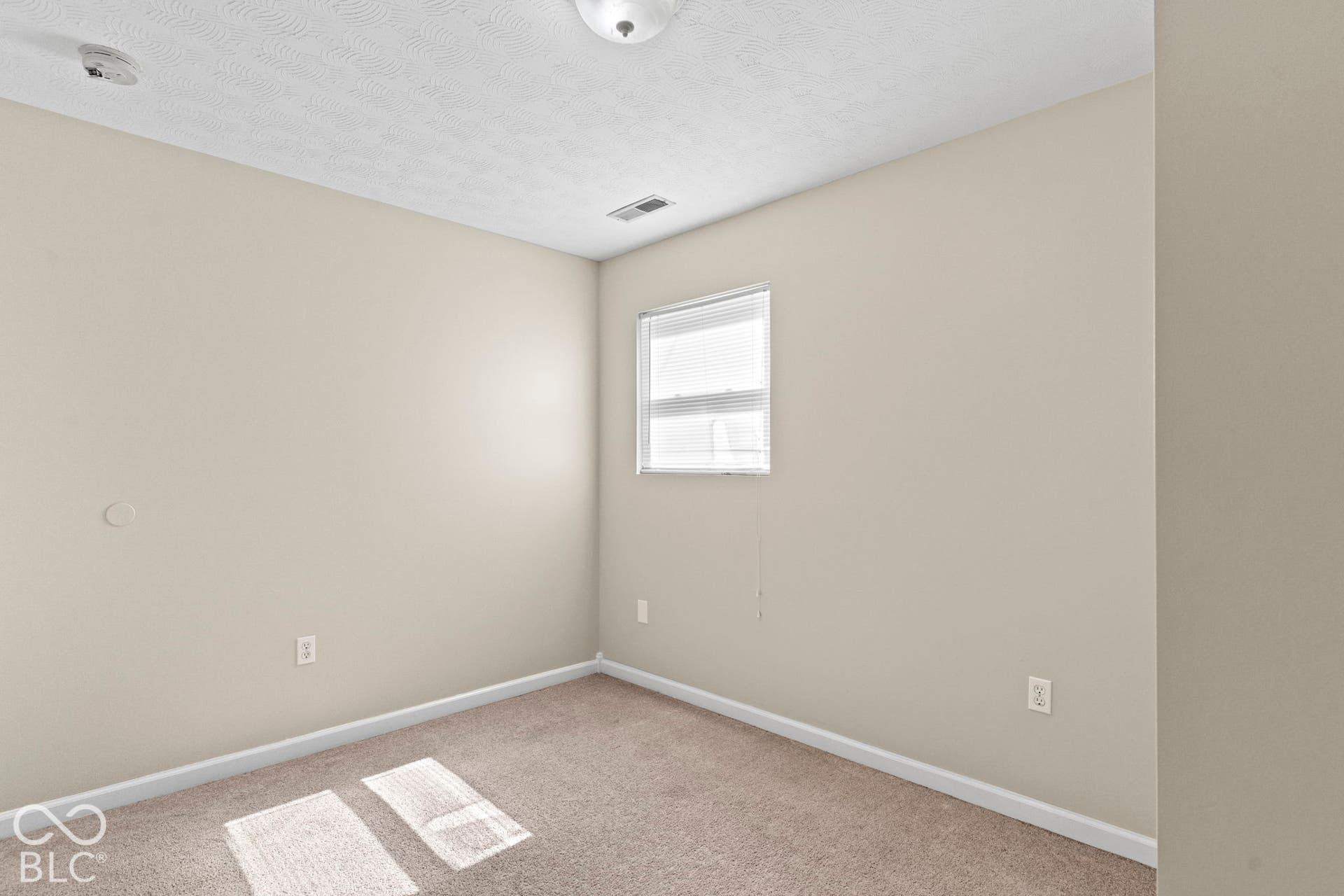 365 E Kerton Street, Scottsburg, IN 47170