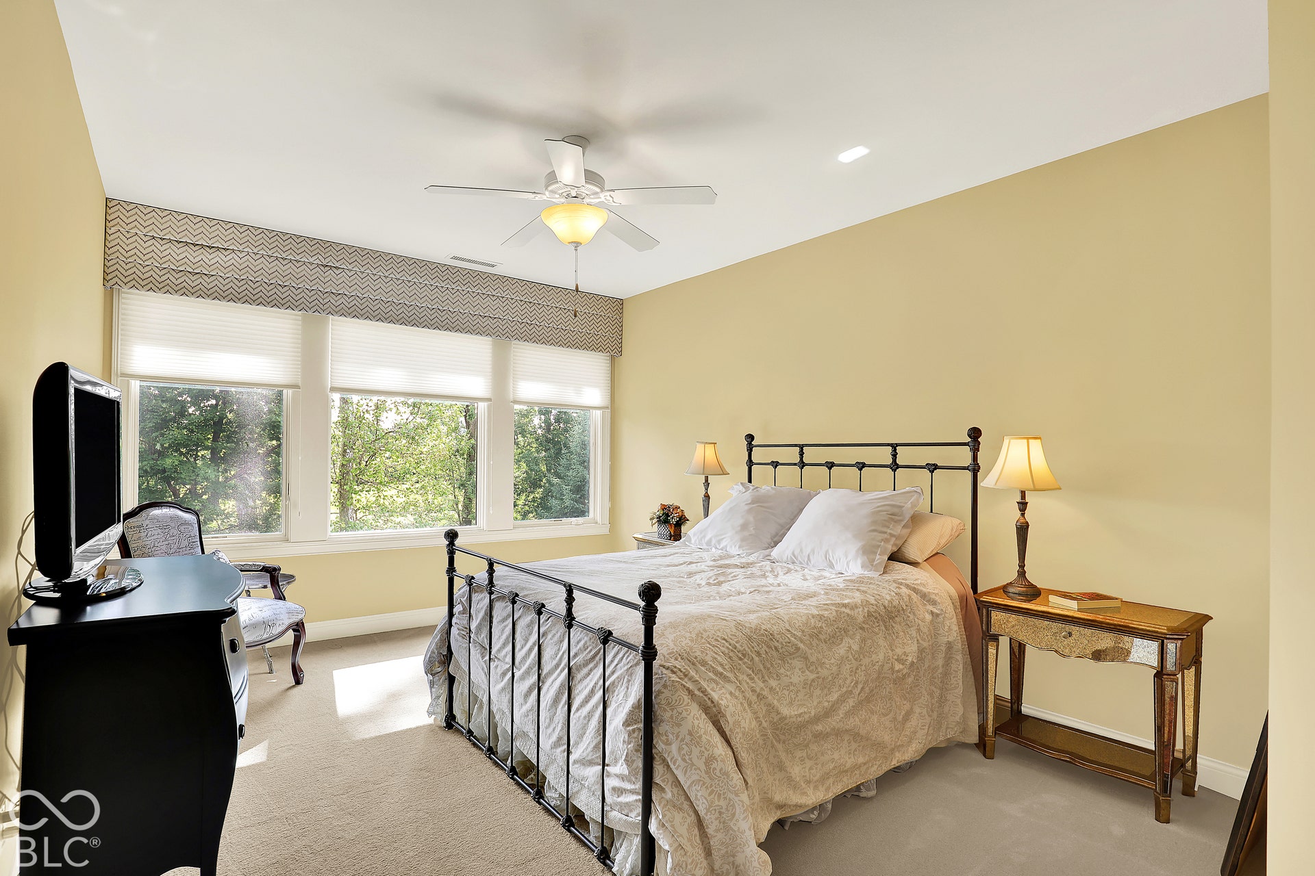 15621 Hidden Oaks Court, Carmel, IN 46033