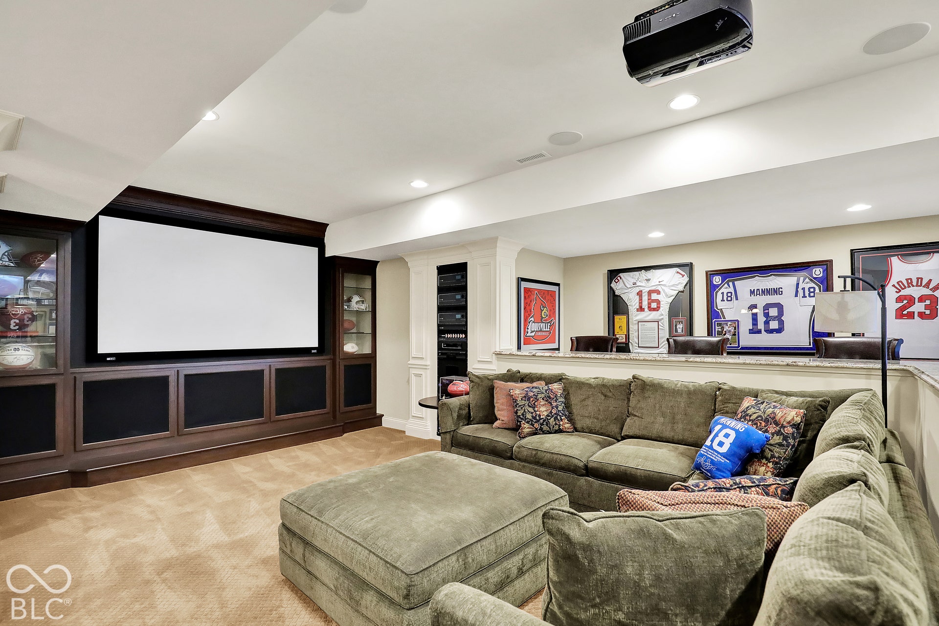 15621 Hidden Oaks Court, Carmel, IN 46033