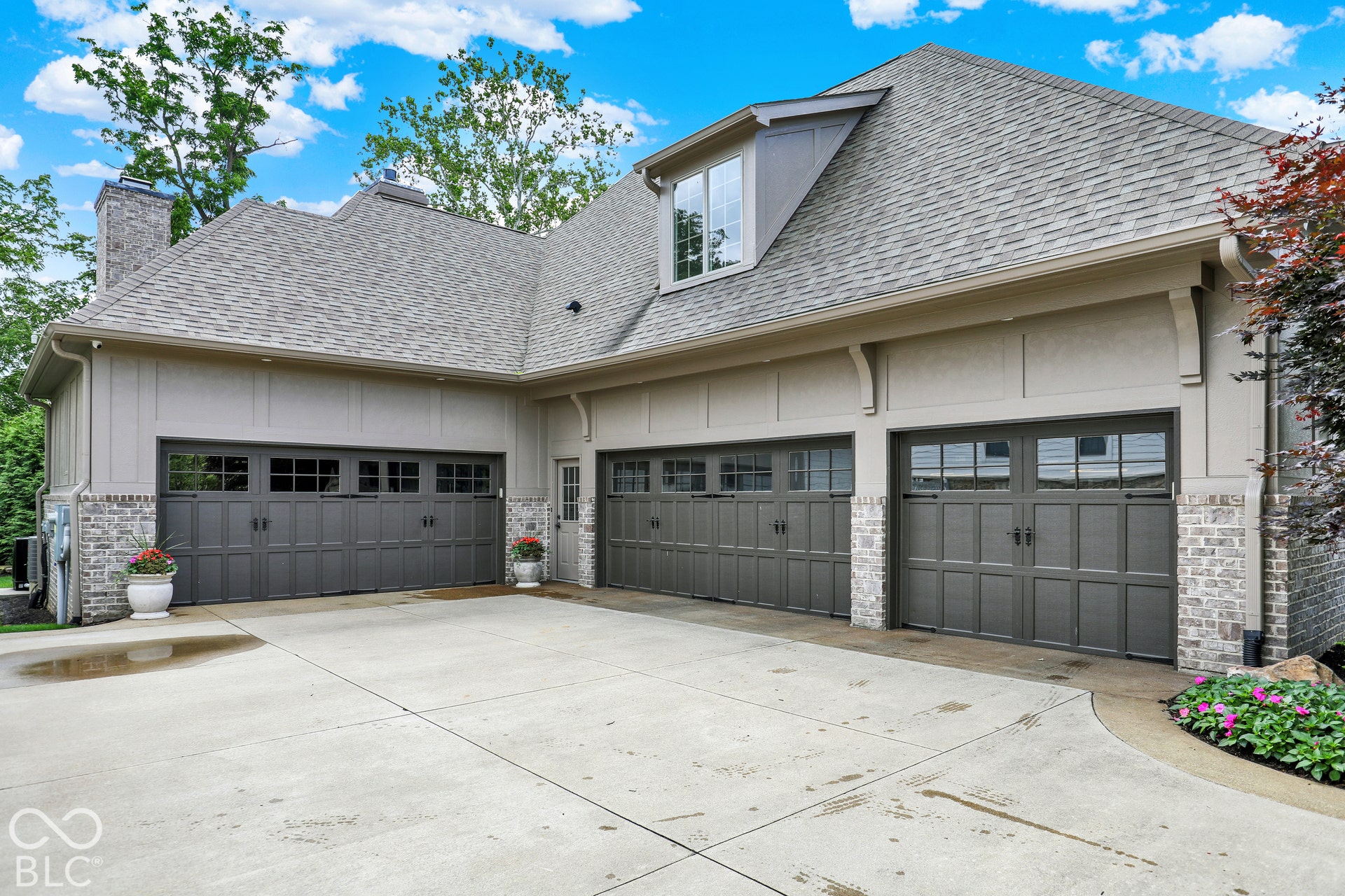 15621 Hidden Oaks Court, Carmel, IN 46033