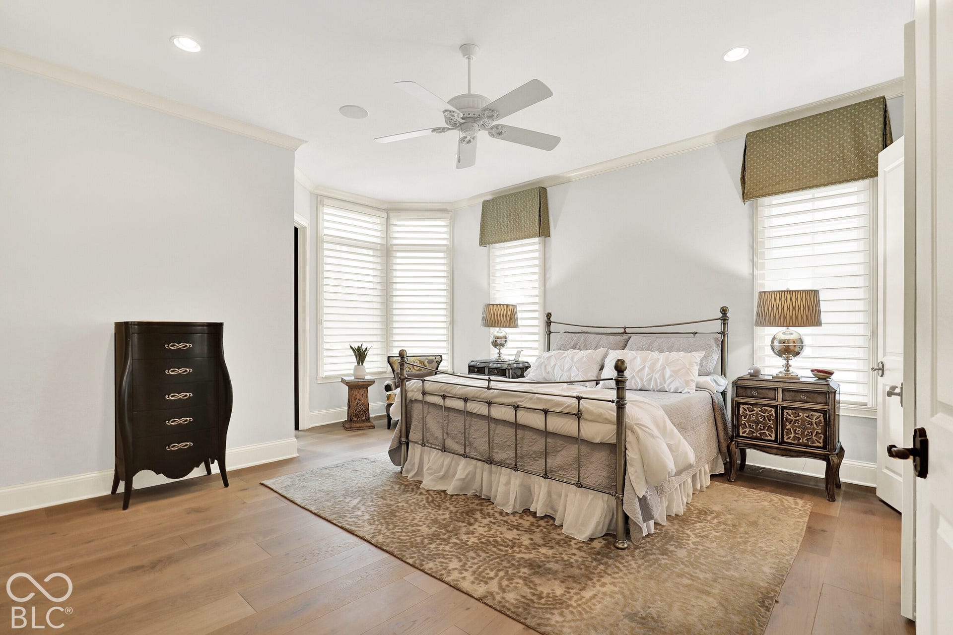 15621 Hidden Oaks Court, Carmel, IN 46033