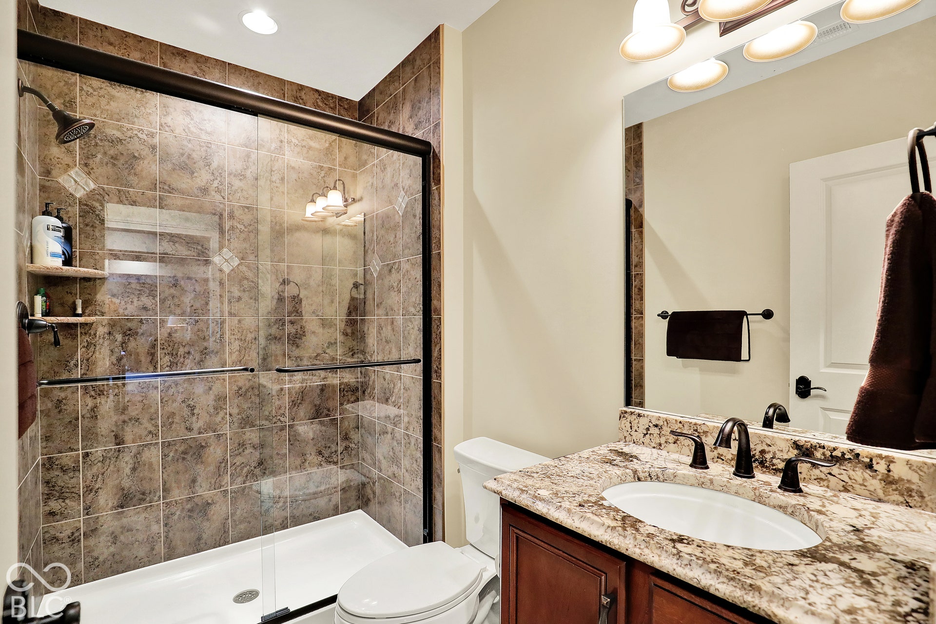 15621 Hidden Oaks Court, Carmel, IN 46033