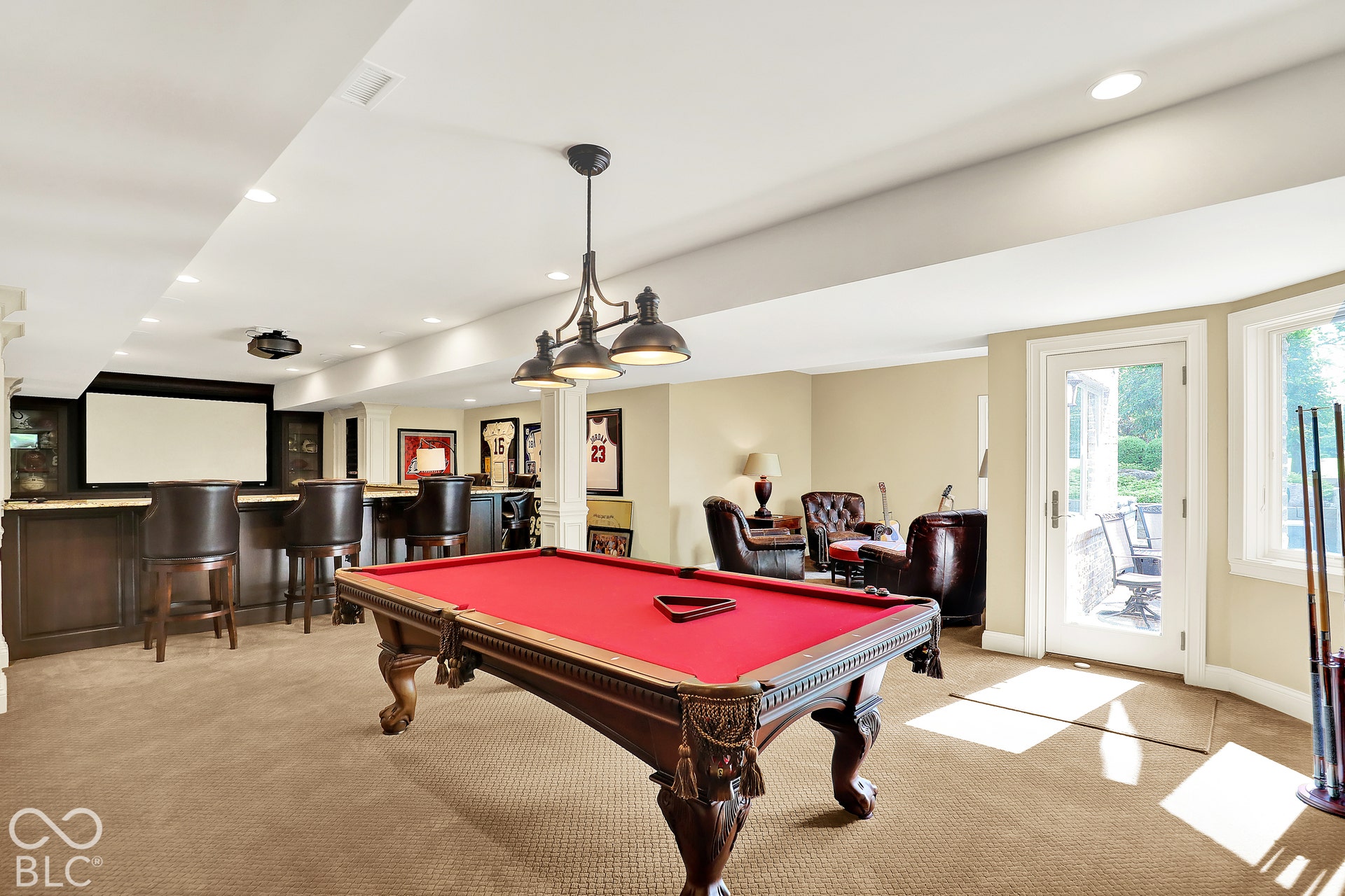 15621 Hidden Oaks Court, Carmel, IN 46033