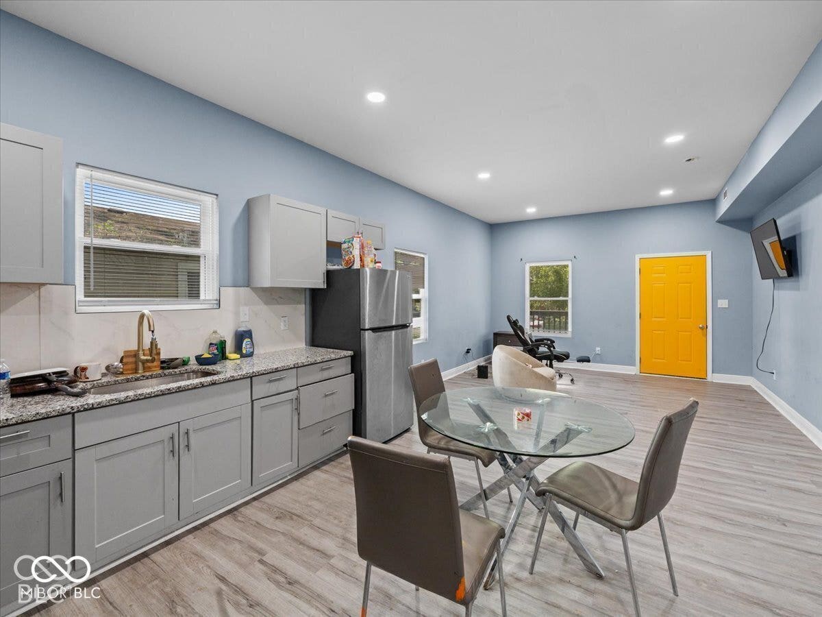 955 N Belleview Place, Indianapolis, IN 46222