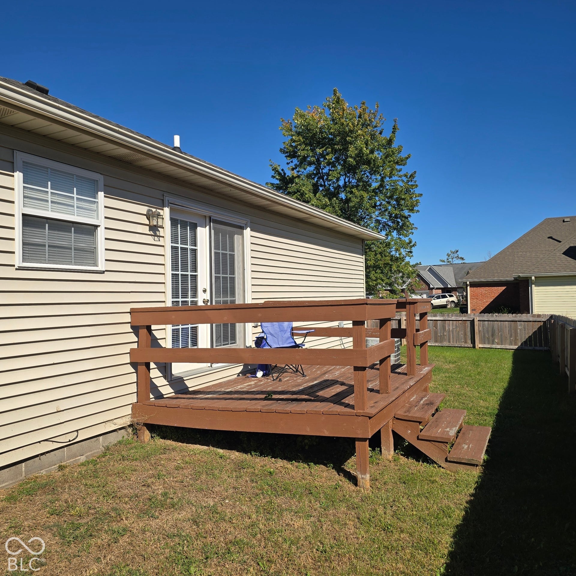 Nice deck to sit and relax after a hard day...