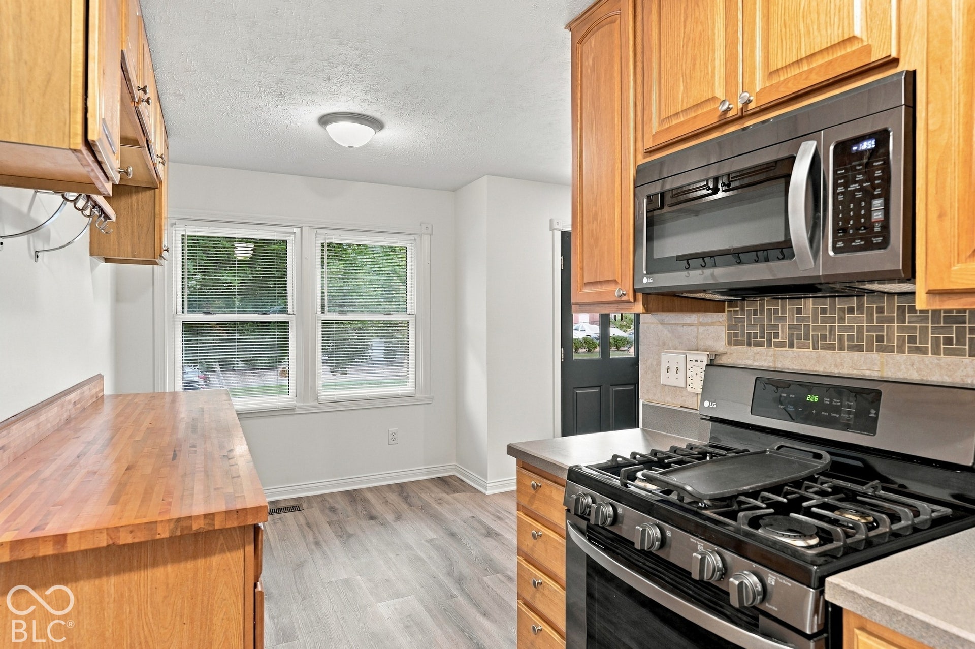 1030 N New Jersey Street, Indianapolis, IN 46202