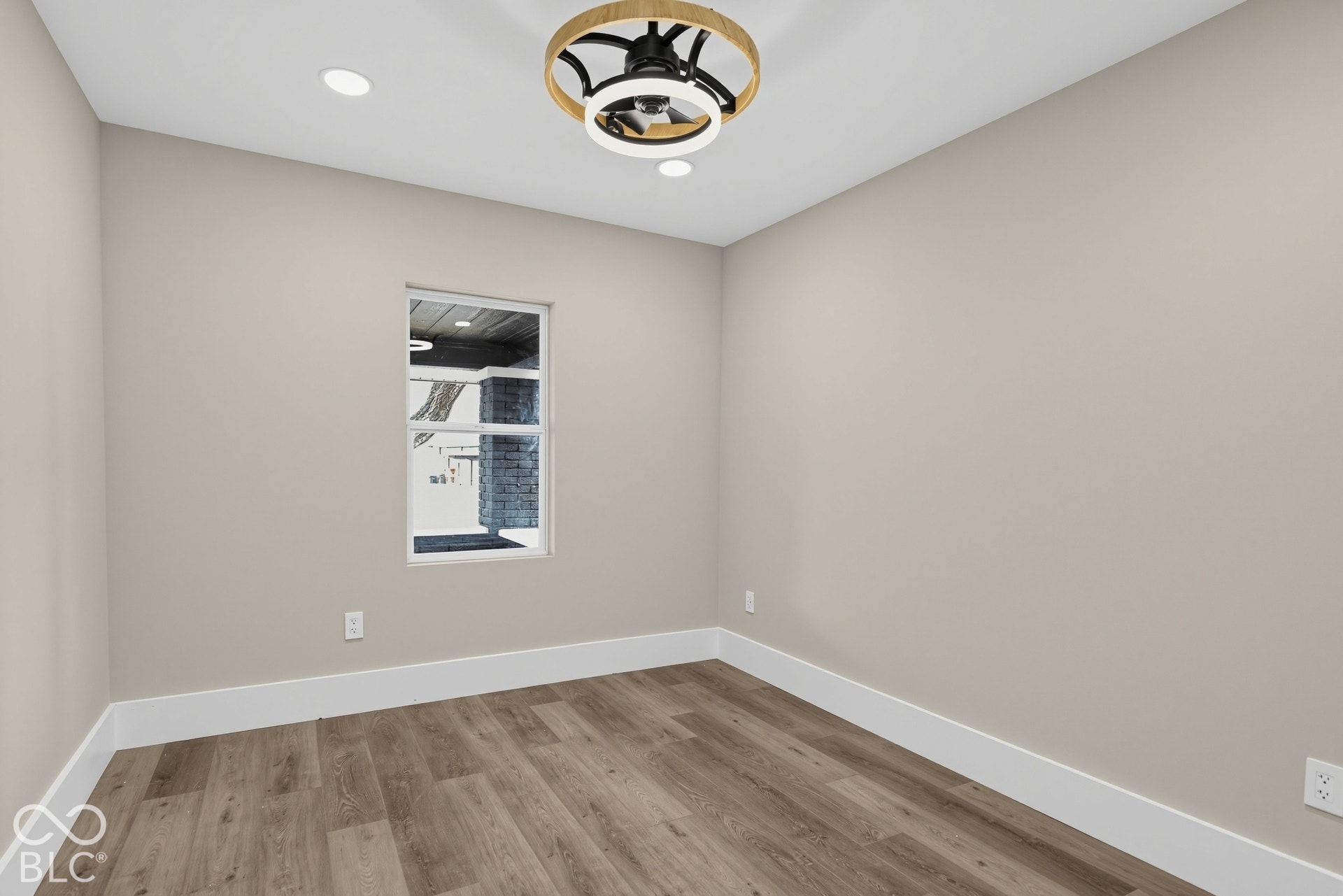 921 N Emerson Avenue, Indianapolis, IN 46219