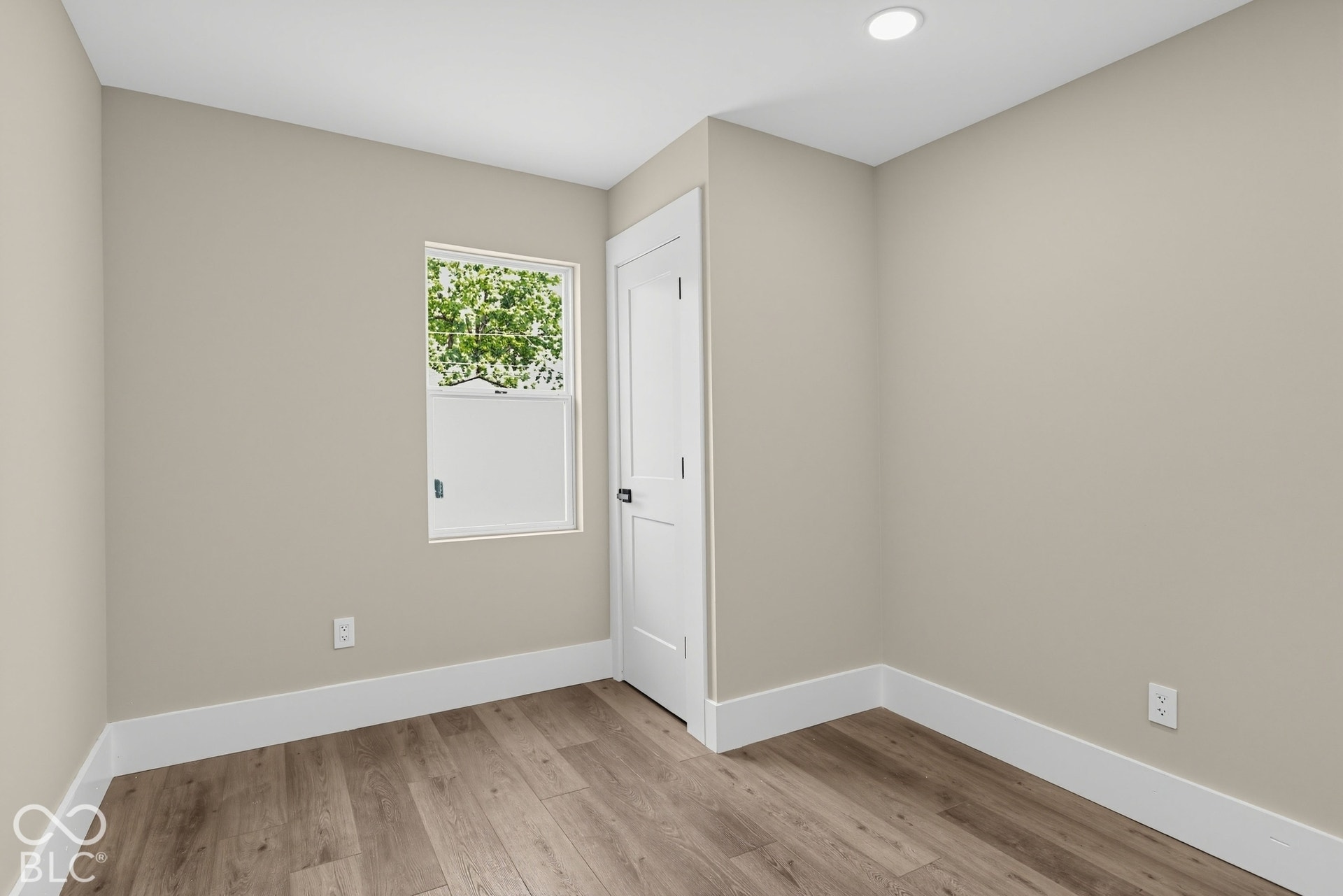 921 N Emerson Avenue, Indianapolis, IN 46219