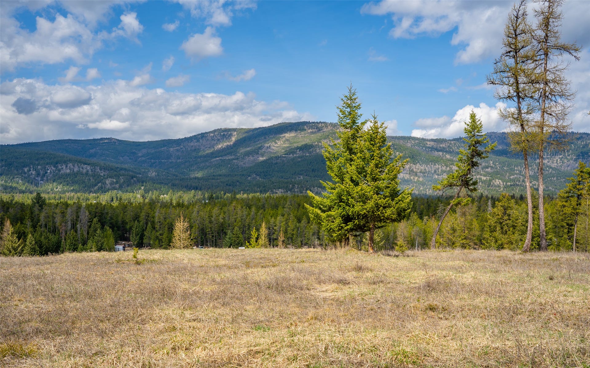 8144 US Hwy 2 W, Kila, MT 59920