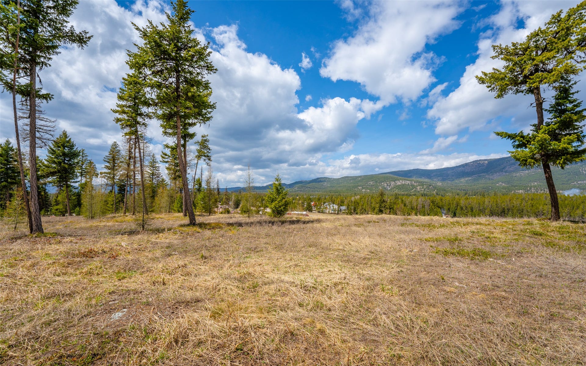 8144 US Hwy 2 W, Kila, MT 59920