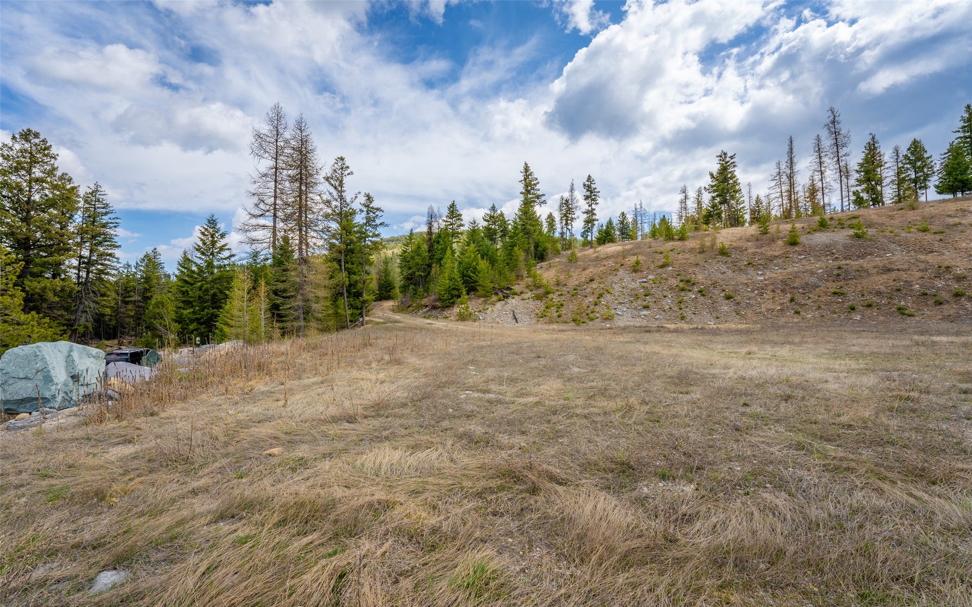 8144 US Hwy 2 W, Kila, MT 59920