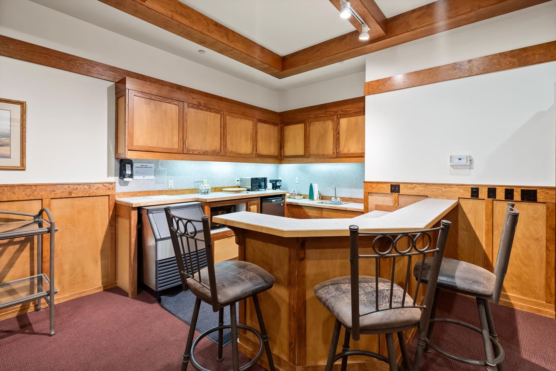 Private owners lounge