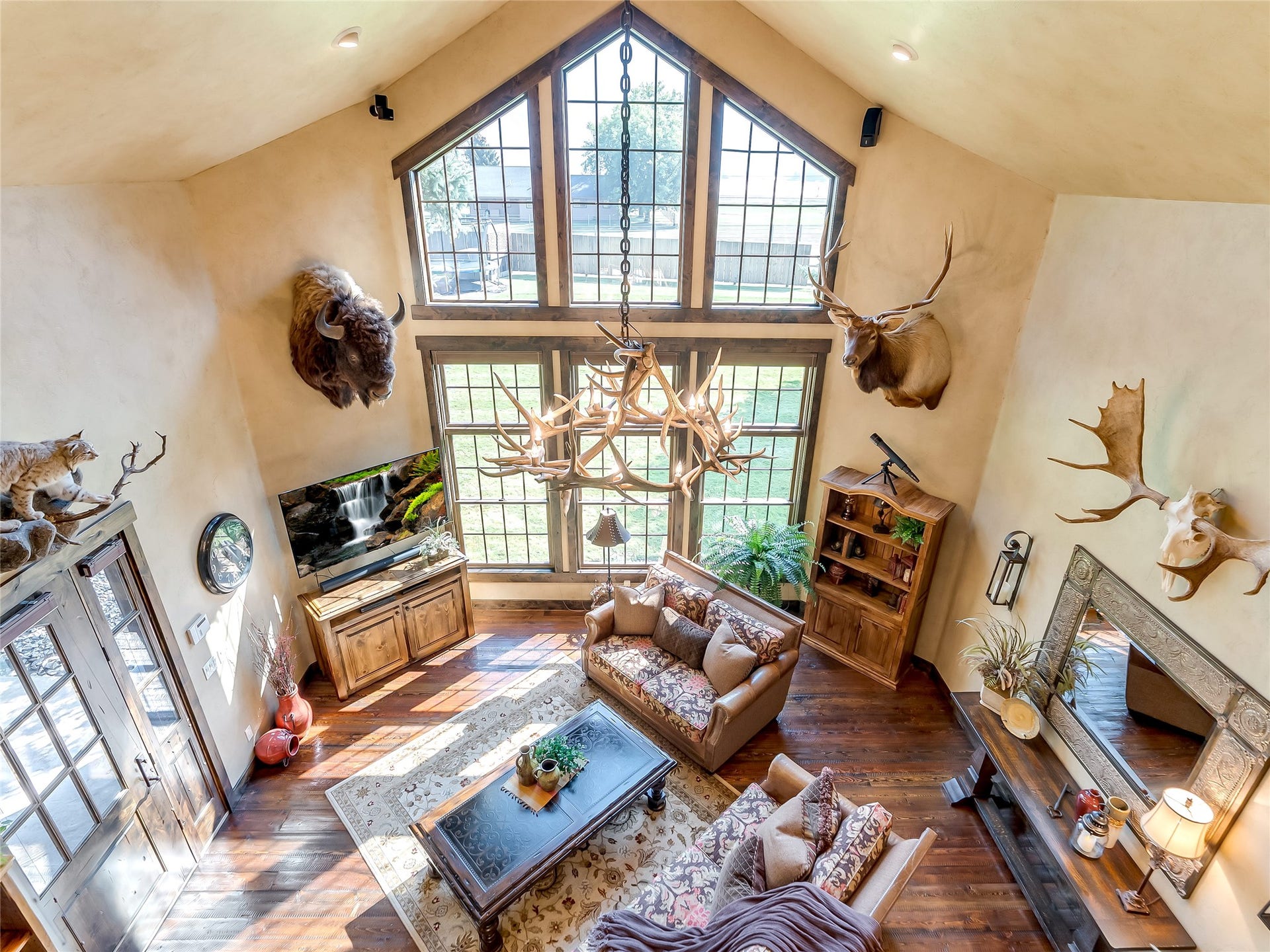 556 Windy Acres Drive, Columbia Falls, MT 59912 Main Home Great Room
