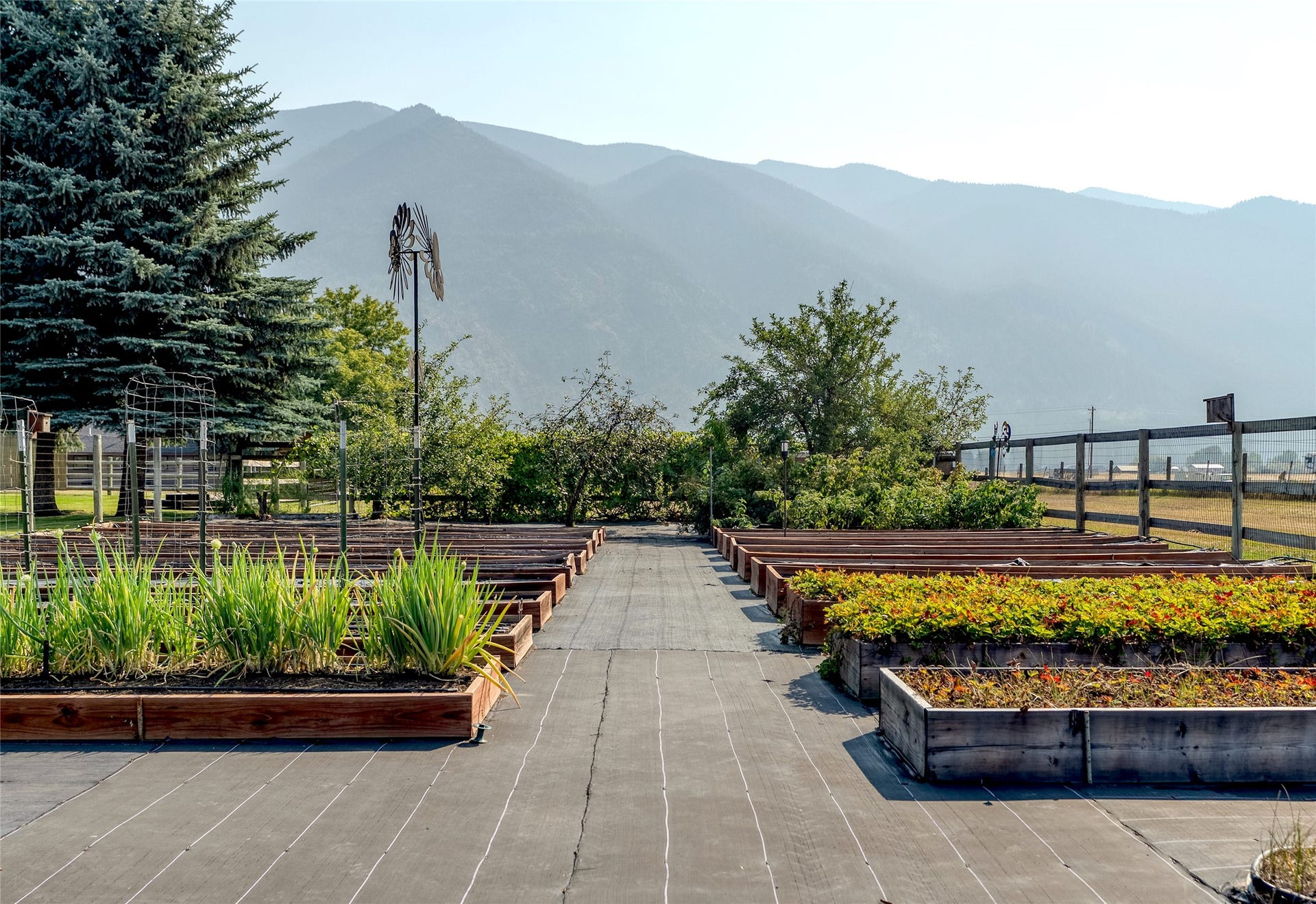 556 Windy Acres Drive, Columbia Falls, MT 59912 Garden