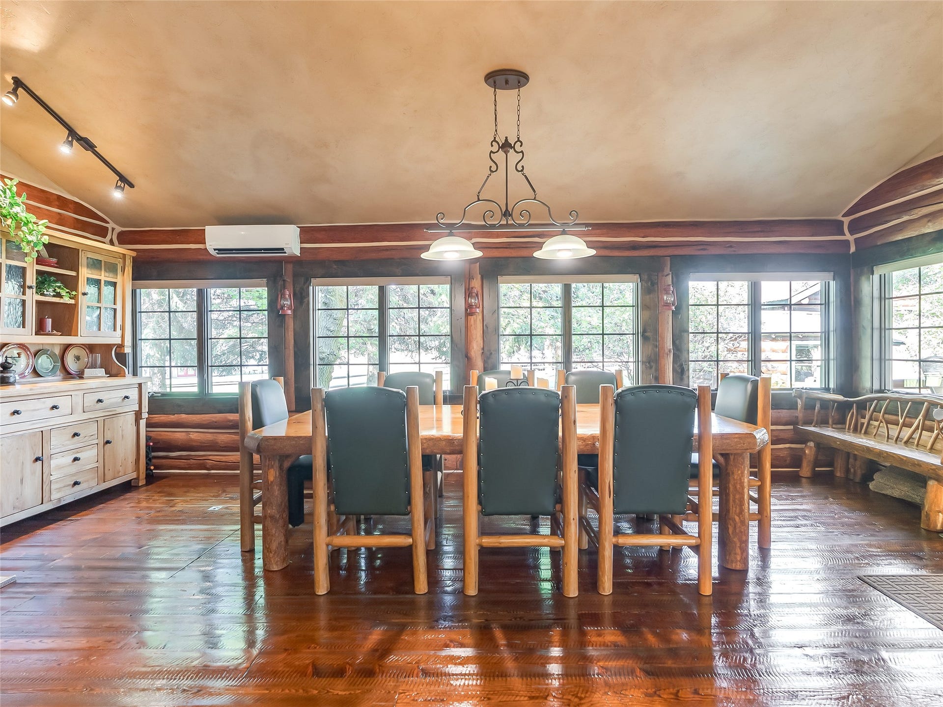 556 Windy Acres Drive, Columbia Falls, MT 59912 Main Home Dining Room