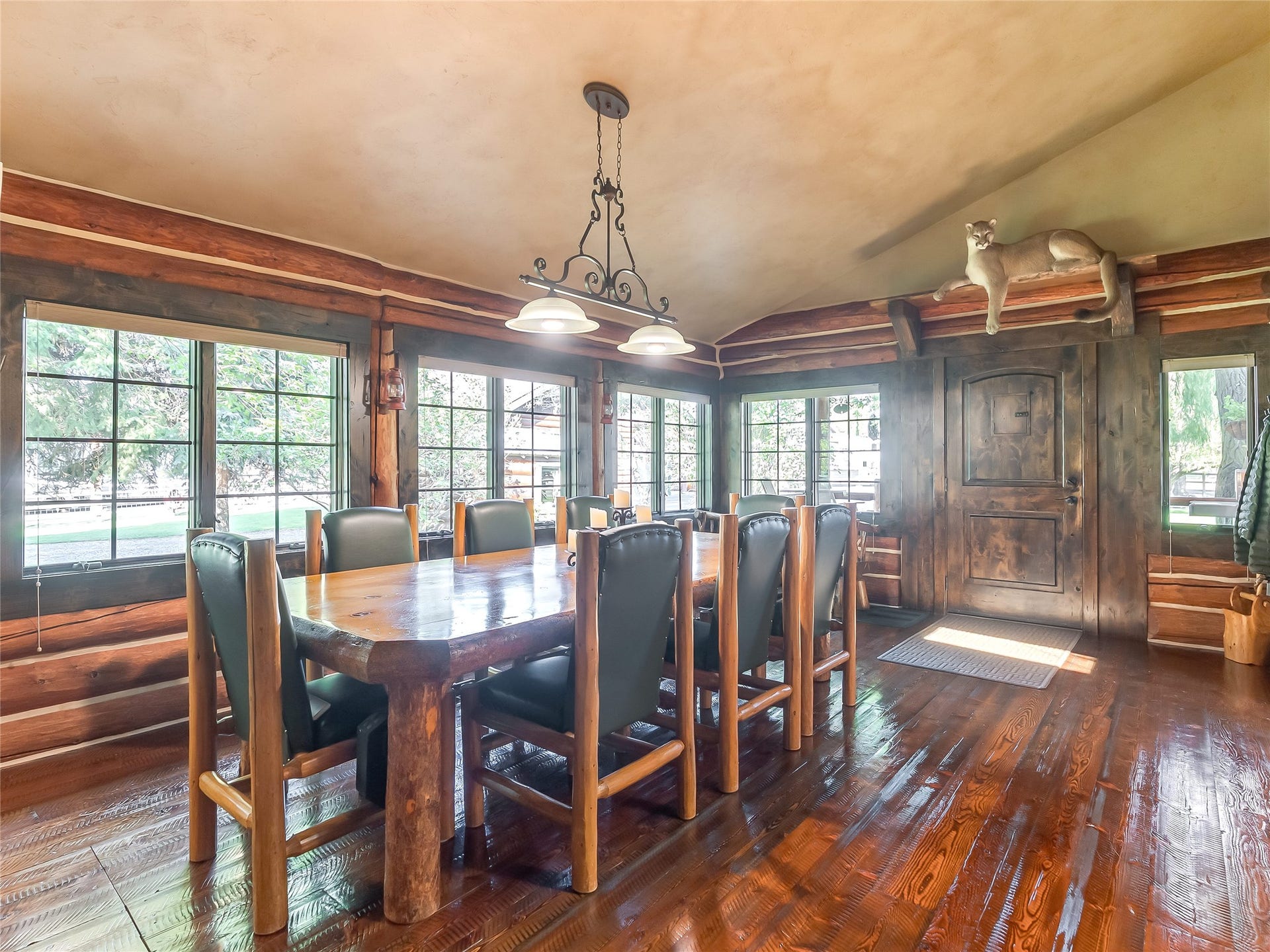 556 Windy Acres Drive, Columbia Falls, MT 59912 Main Home Dining Room