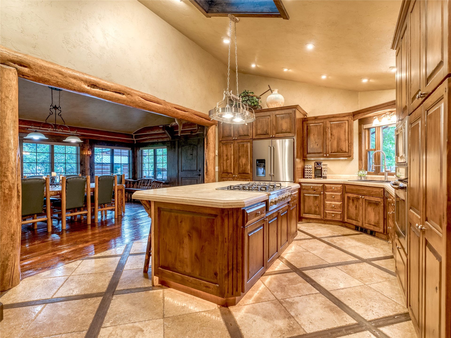 556 Windy Acres Drive, Columbia Falls, MT 59912 Main Home Kitchen