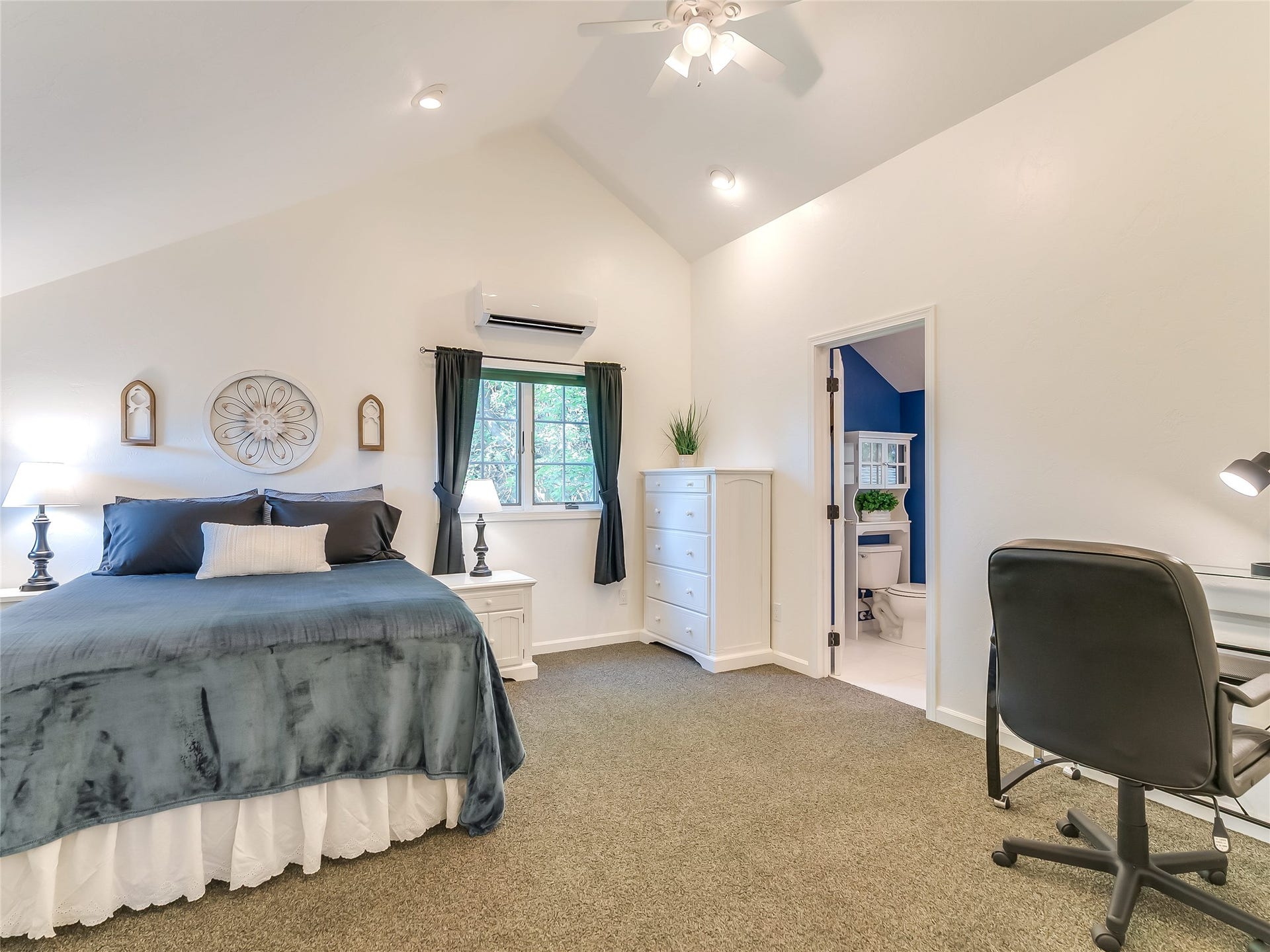 556 Windy Acres Drive, Columbia Falls, MT 59912 Main Home Upper Guest Bedroom
