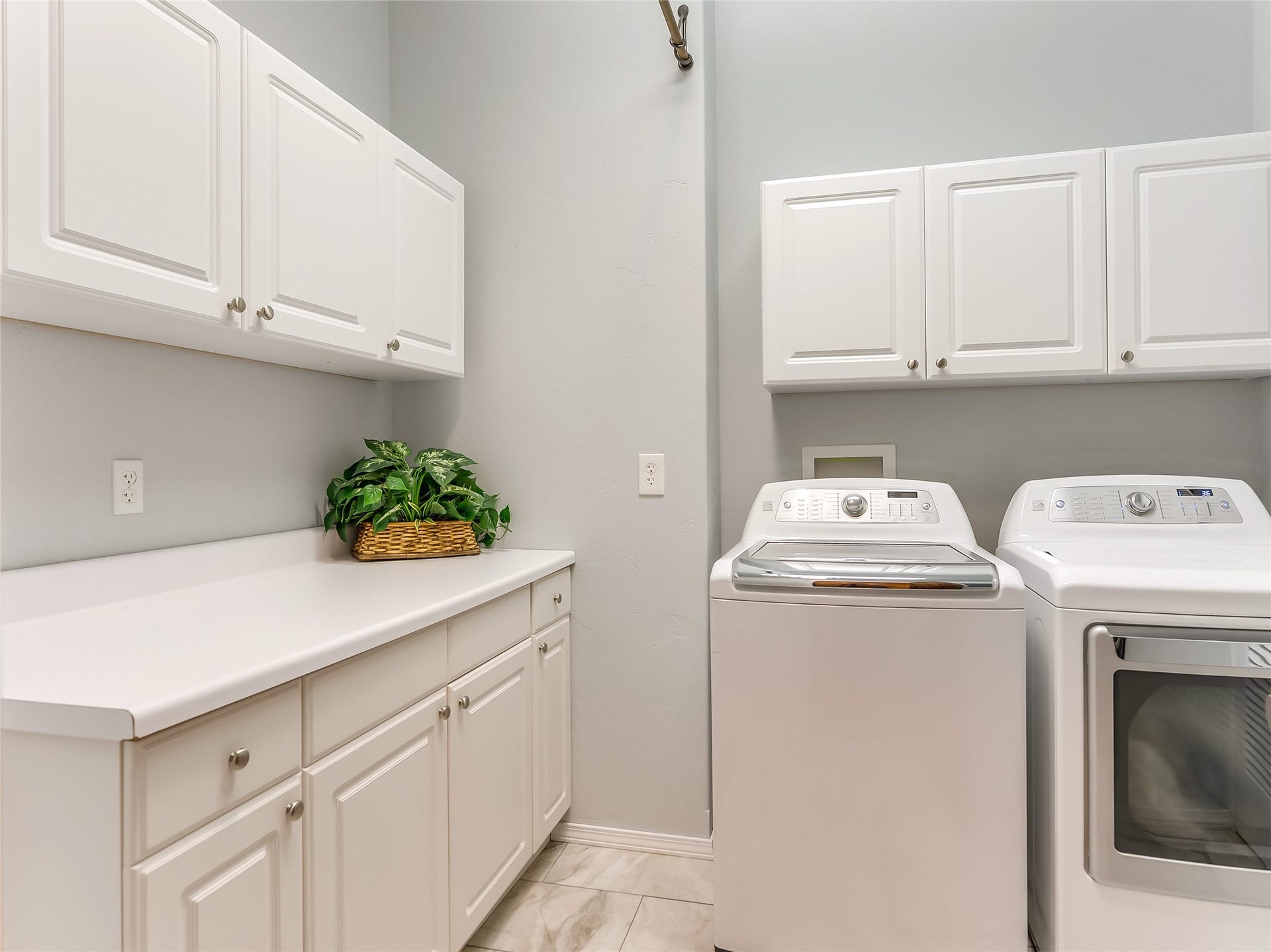 556 Windy Acres Drive, Columbia Falls, MT 59912 Main Home Laundry Room