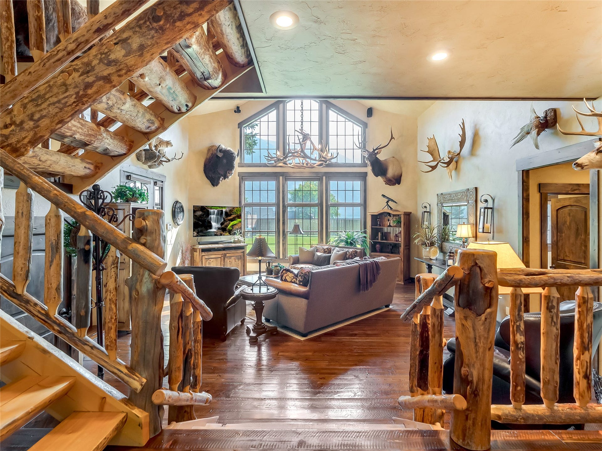 556 Windy Acres Drive, Columbia Falls, MT 59912 Main Home Great Room