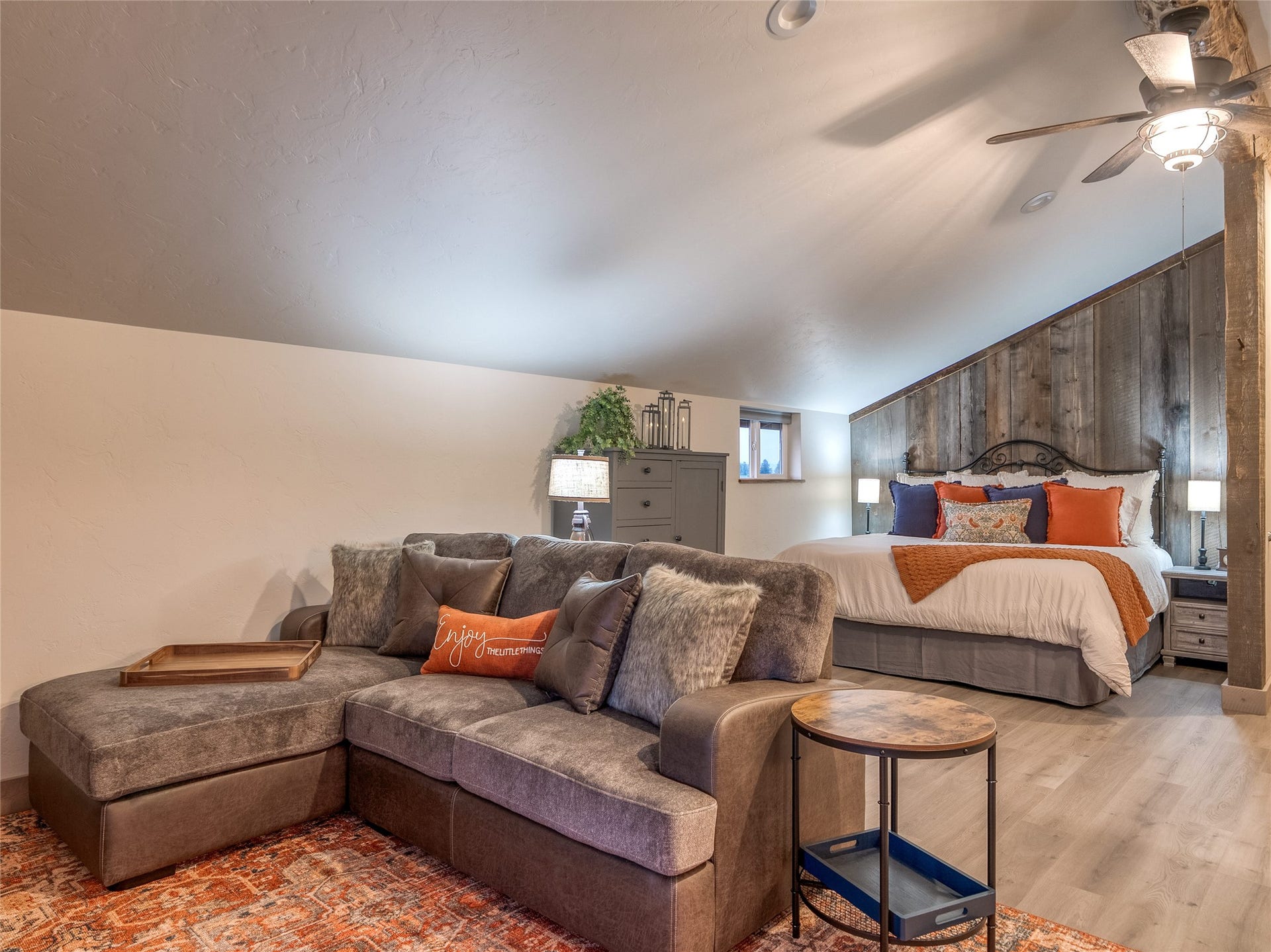 556 Windy Acres Drive, Columbia Falls, MT 59912 Barn Hayloft Studio Apartment